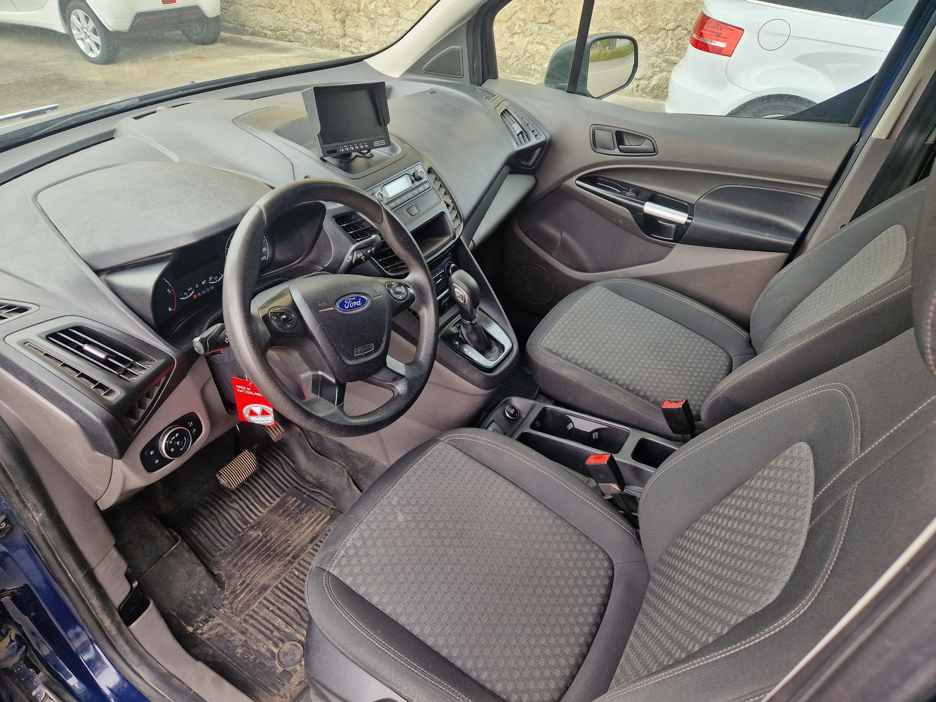 FORD Transit Connect Van T220 1.5 TDCi Ambiente A-image-4
