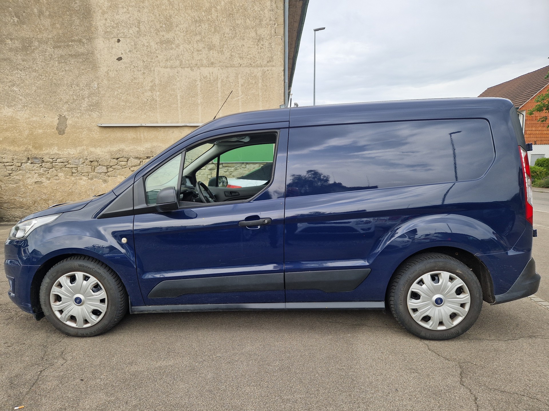 FORD Transit Connect Van T220 1.5 TDCi Ambiente A-image-3