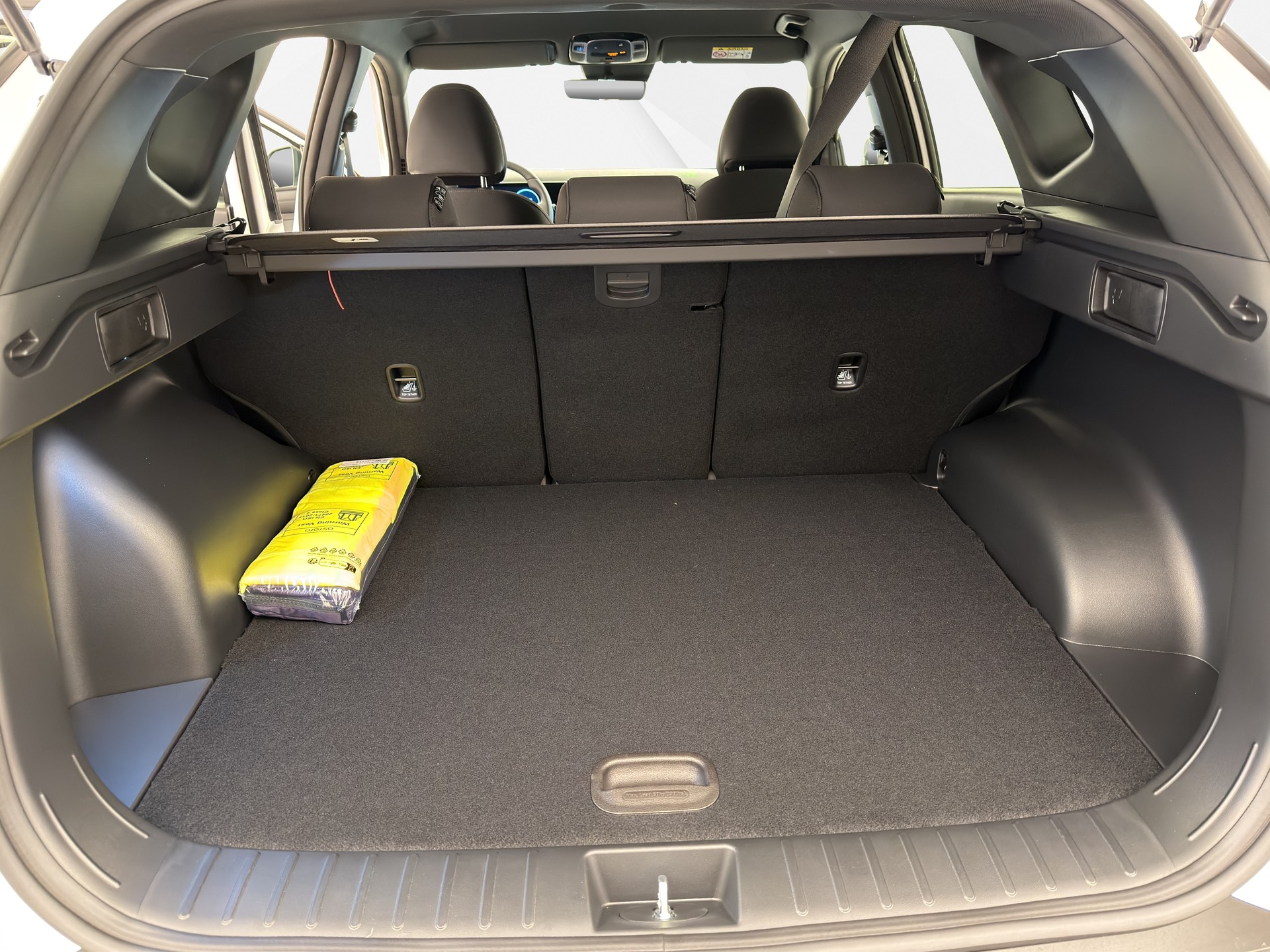 HYUNDAI Tucson 1.6 T-GDi HEV Origo Black Line-image-12
