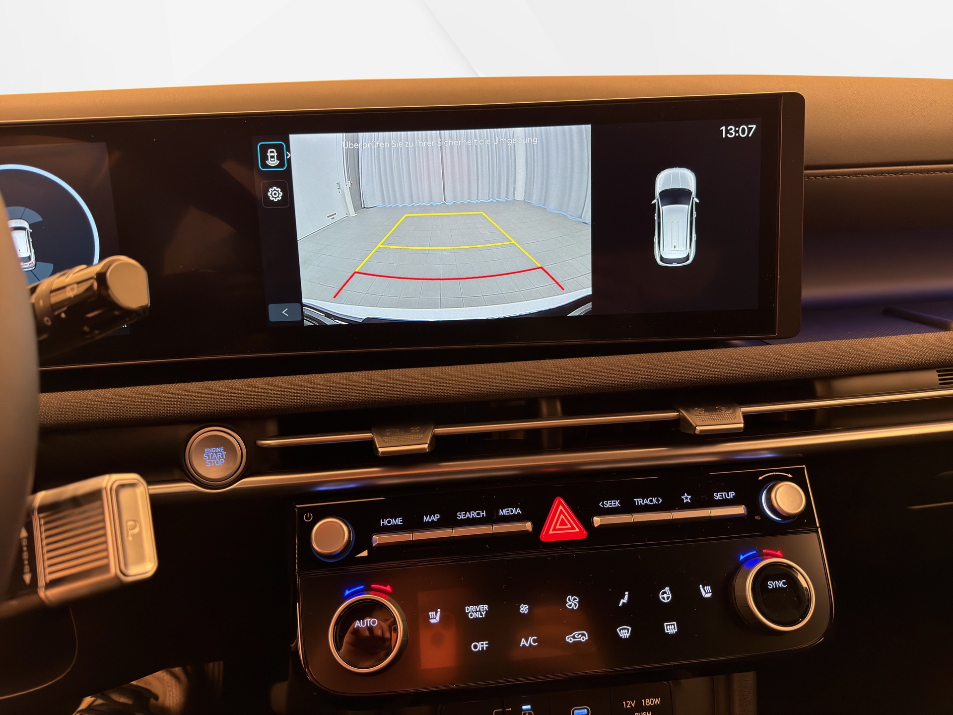 HYUNDAI Tucson 1.6 T-GDi HEV Origo Black Line-image-10