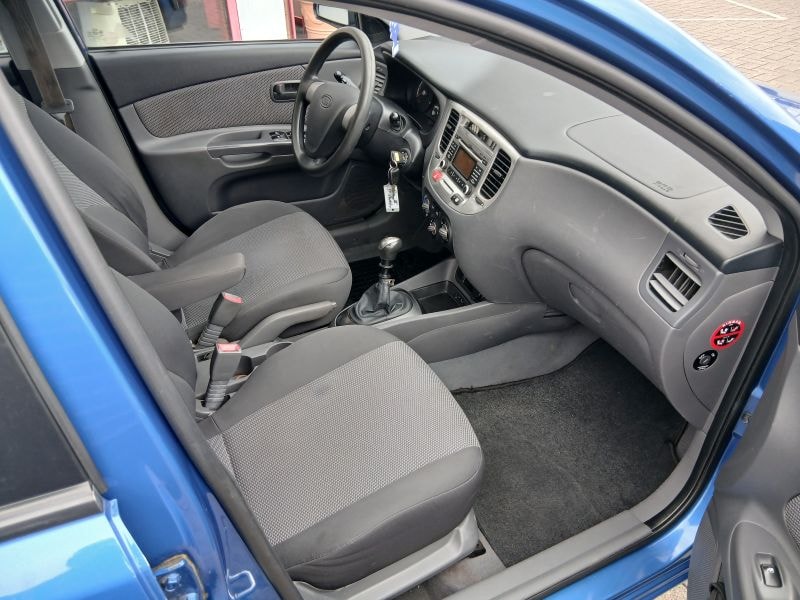 KIA Rio 1.4 16V Trend-image-9