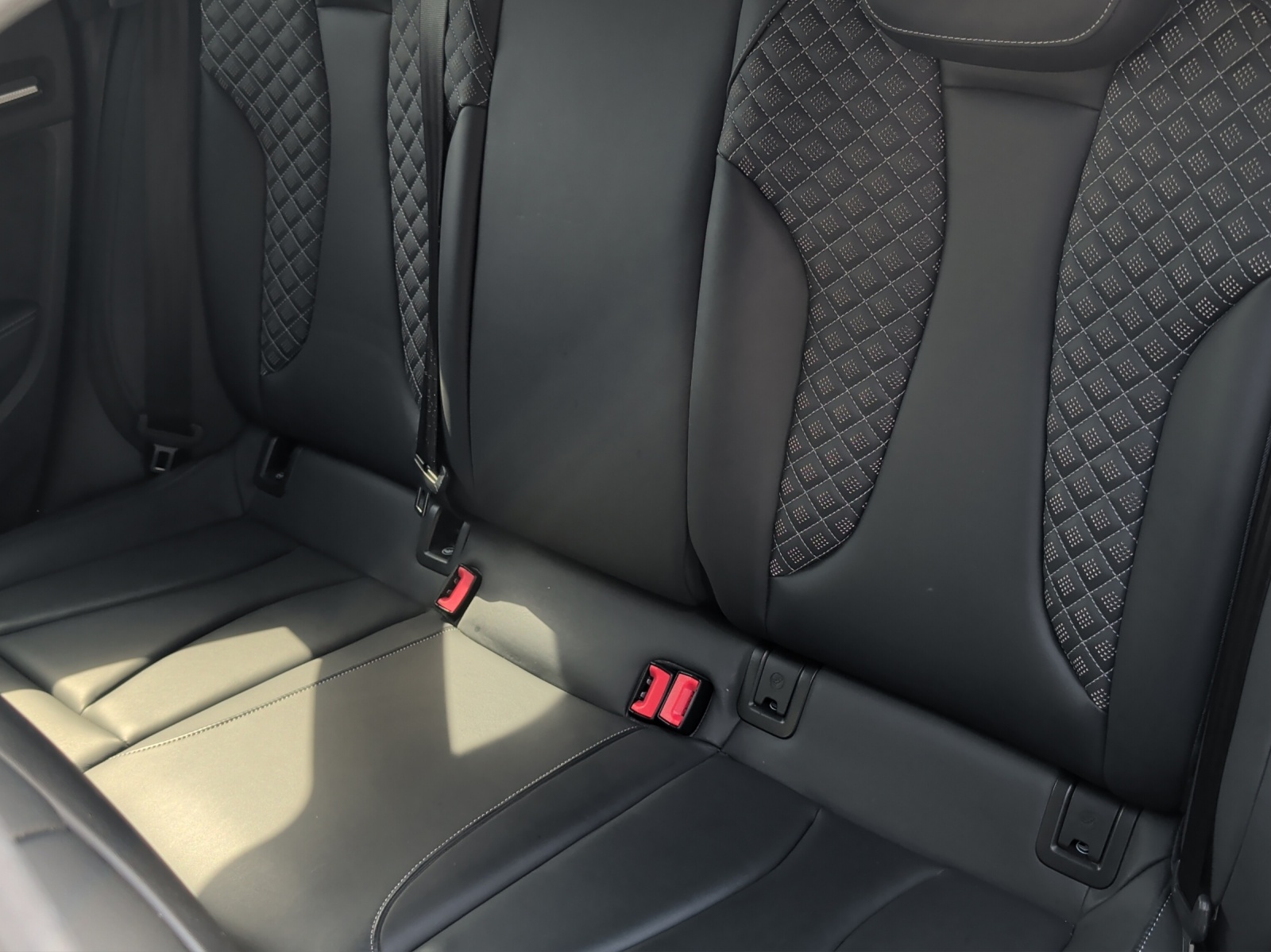 AUDI RS3 Sportback 2.5 TSI quattro S-tronic-image-10