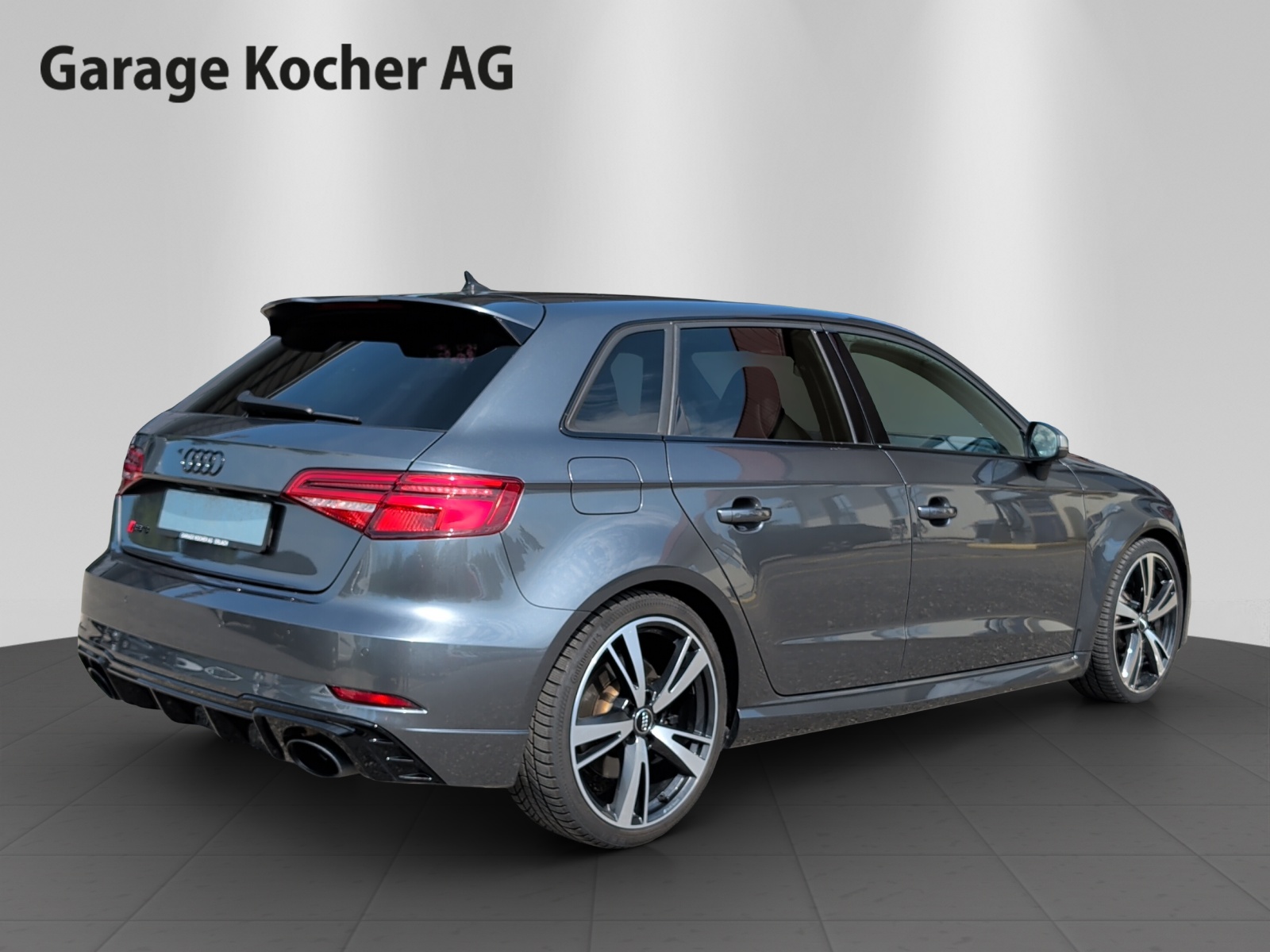 AUDI RS3 Sportback 2.5 TSI quattro S-tronic-image-5