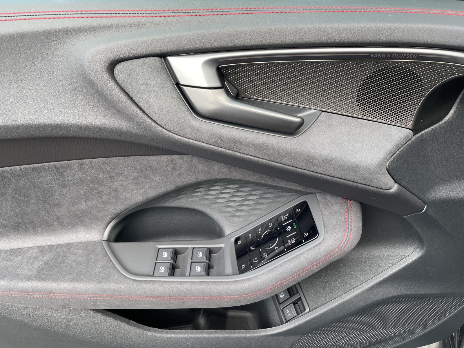 AUDI RS 5 Avant TFSI 470 kW Tiptronic quattro-image-8