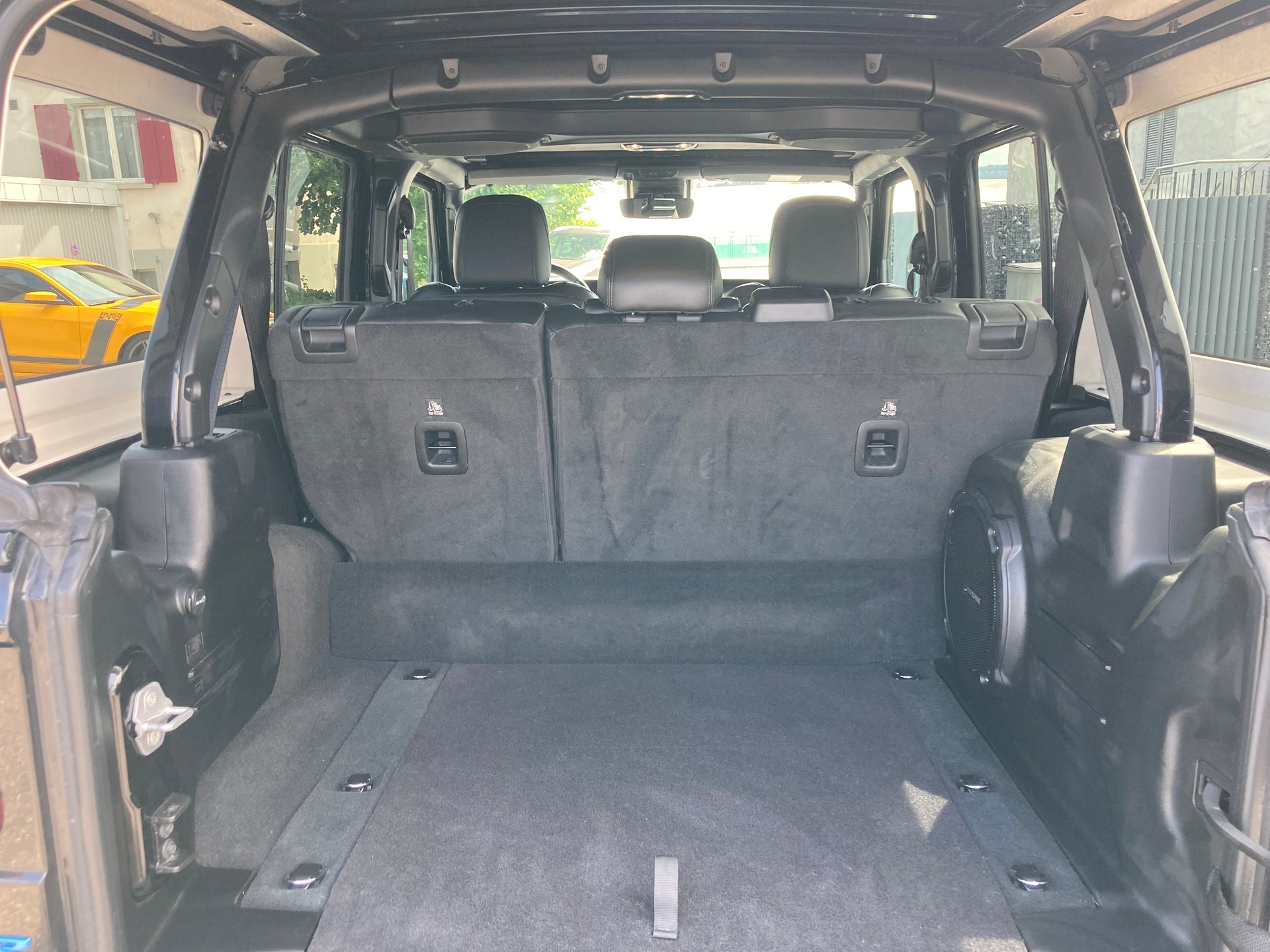 JEEP Wrangler 2.0 PHEV Unlimited Rubicon DT Automatic-image-10