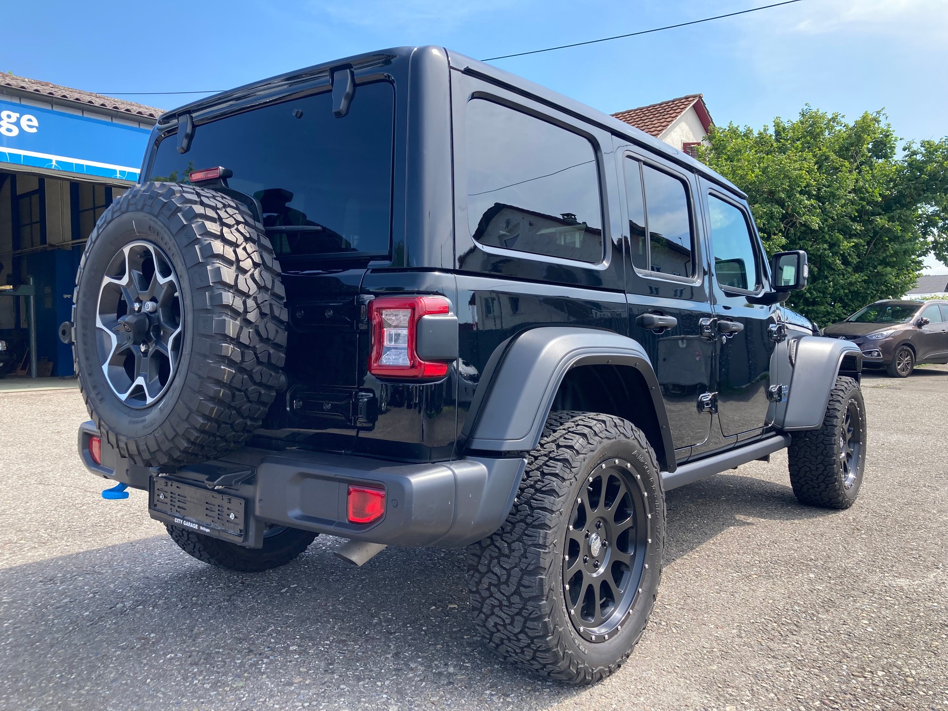 JEEP Wrangler 2.0 PHEV Unlimited Rubicon DT Automatic-image-3