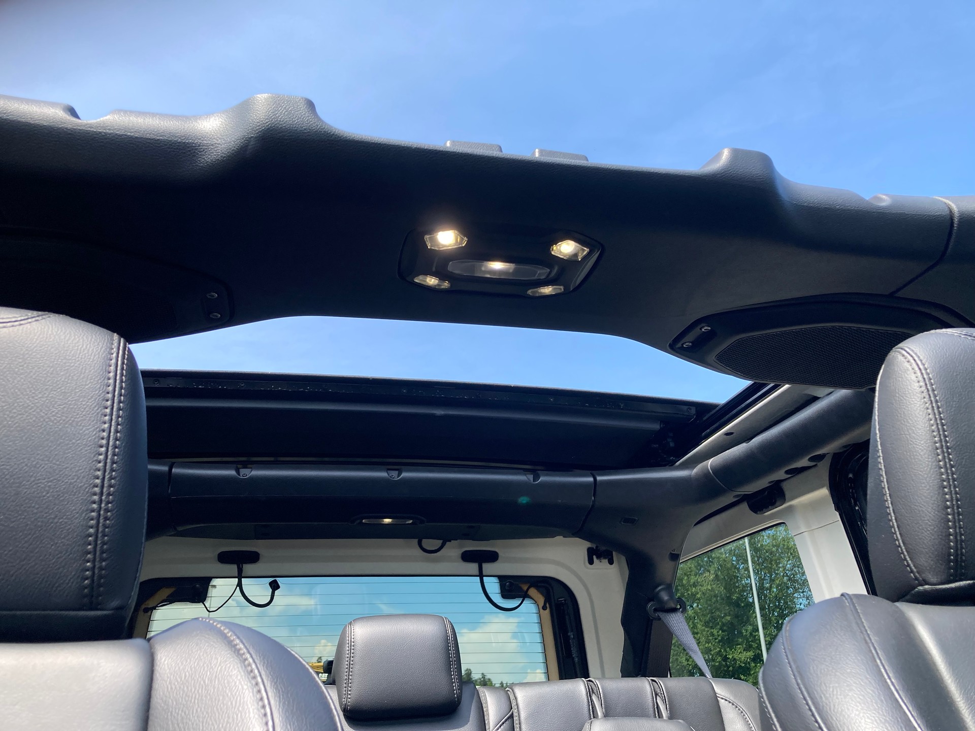 JEEP Wrangler 2.0 PHEV Unlimited Rubicon DT Automatic-image-14
