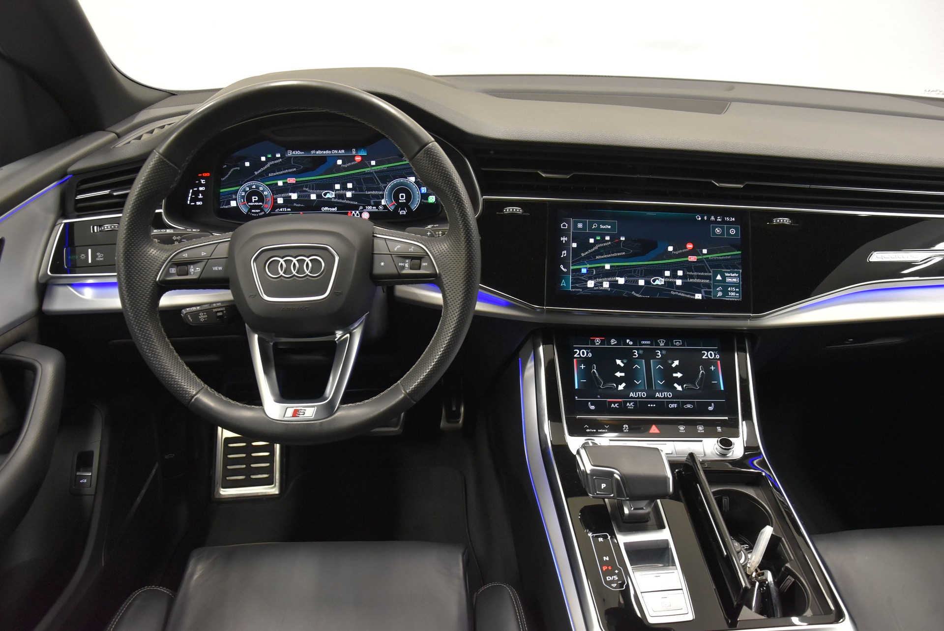 AUDI Q8 55 TFSI Black Edition quattro tiptronic-image-4