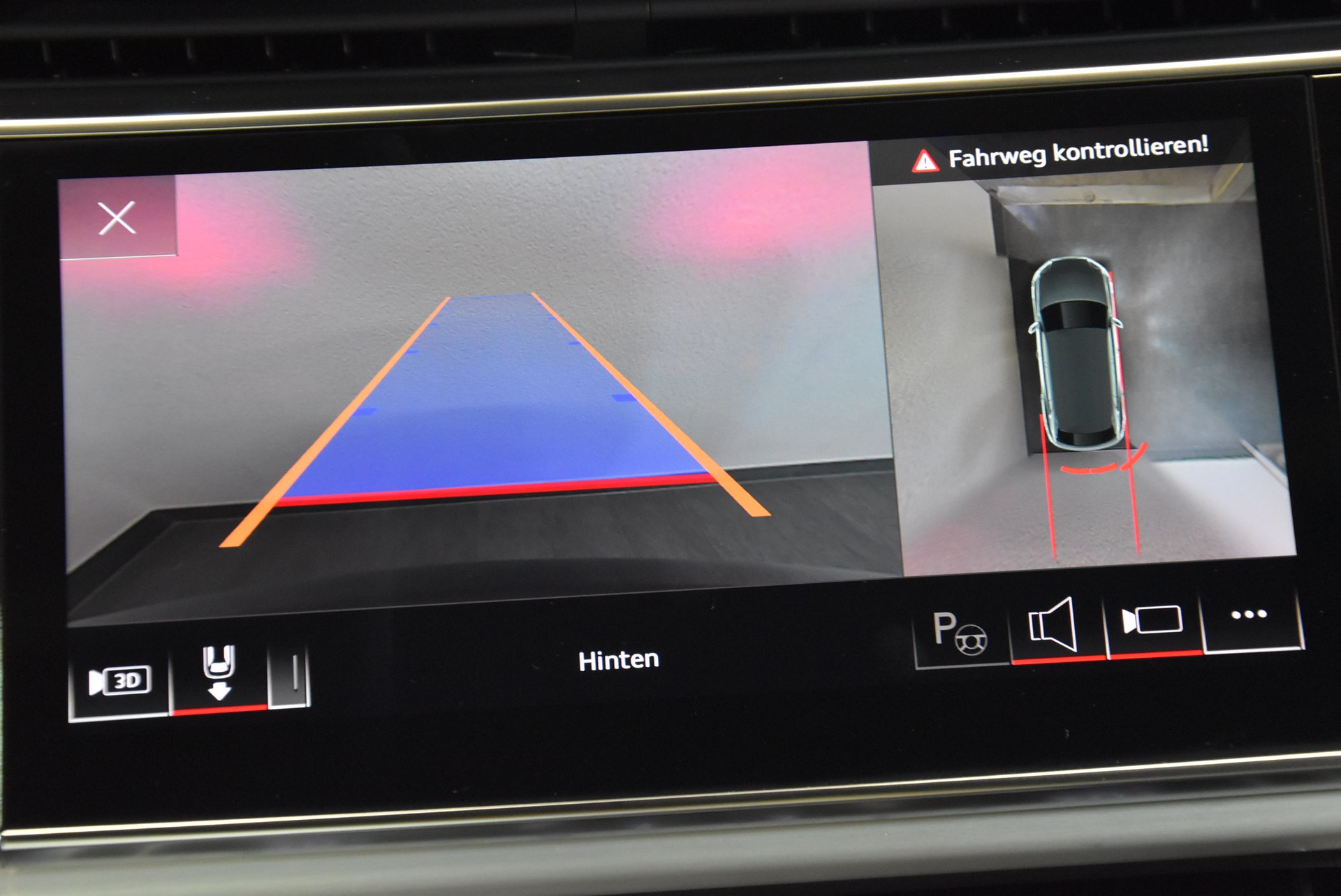 AUDI Q8 55 TFSI Black Edition quattro tiptronic-image-6
