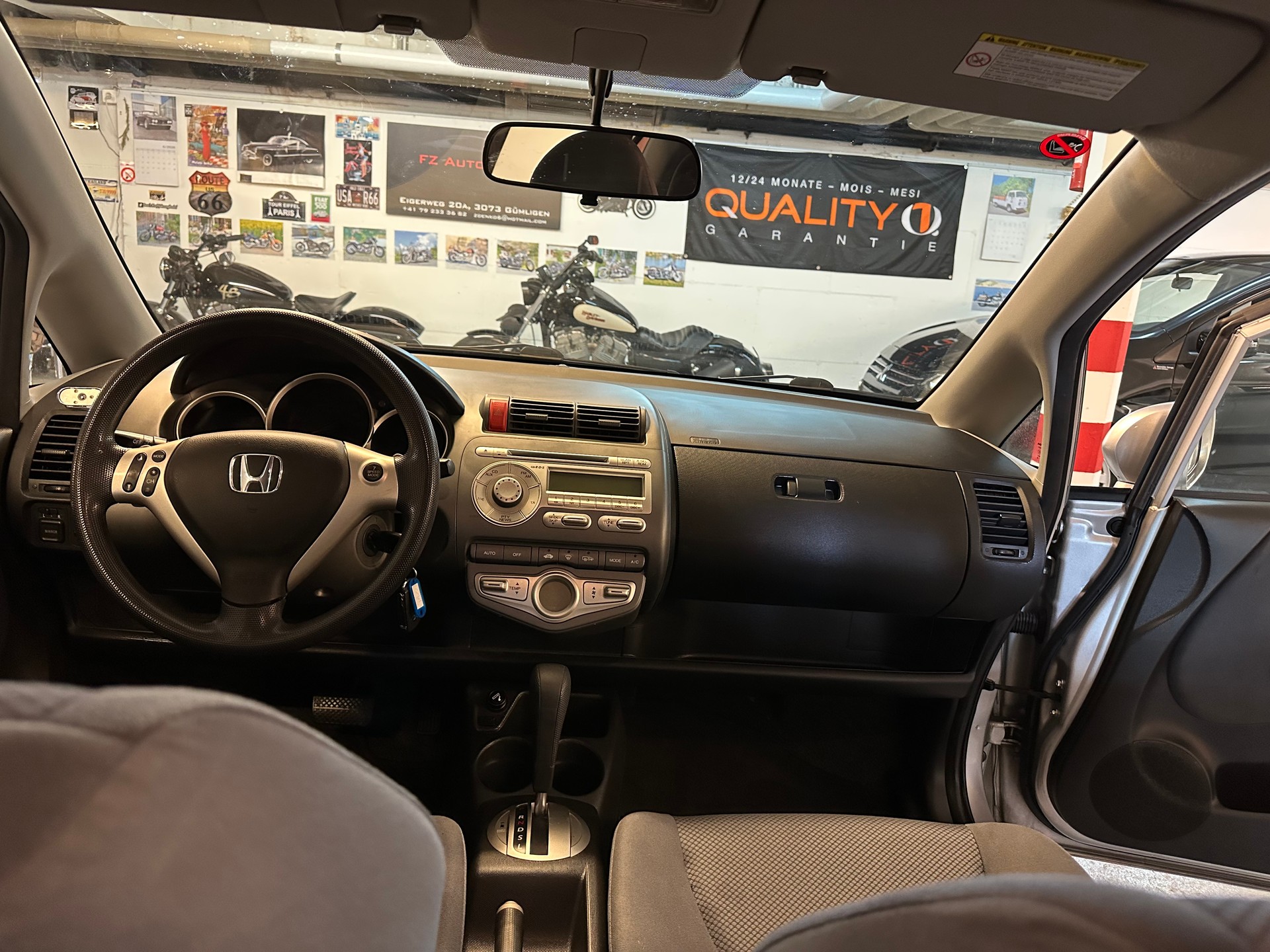 HONDA Jazz 1.4i LS Formula 1 CVT-image-7