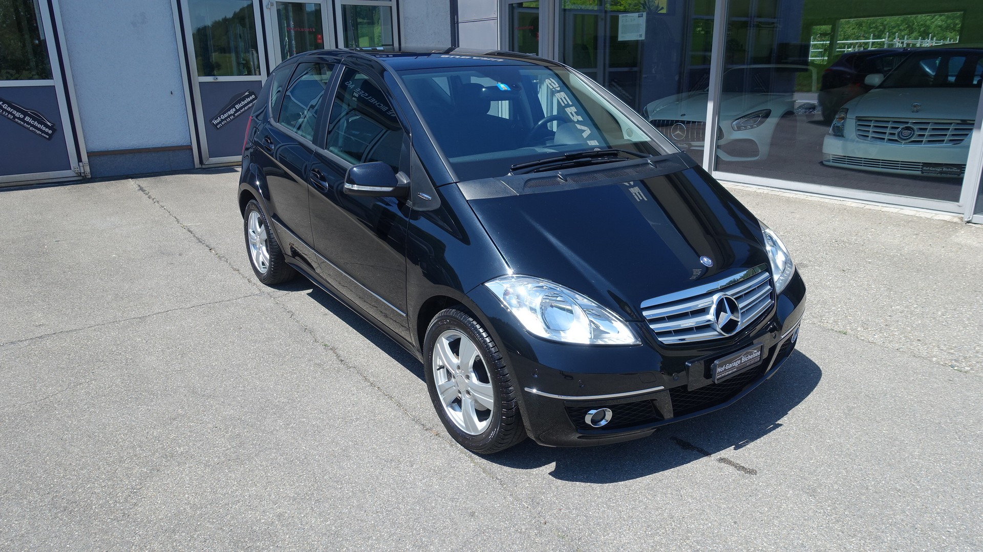 MERCEDES-BENZ A 180 Avantgarde Selection Autotronic-image-1