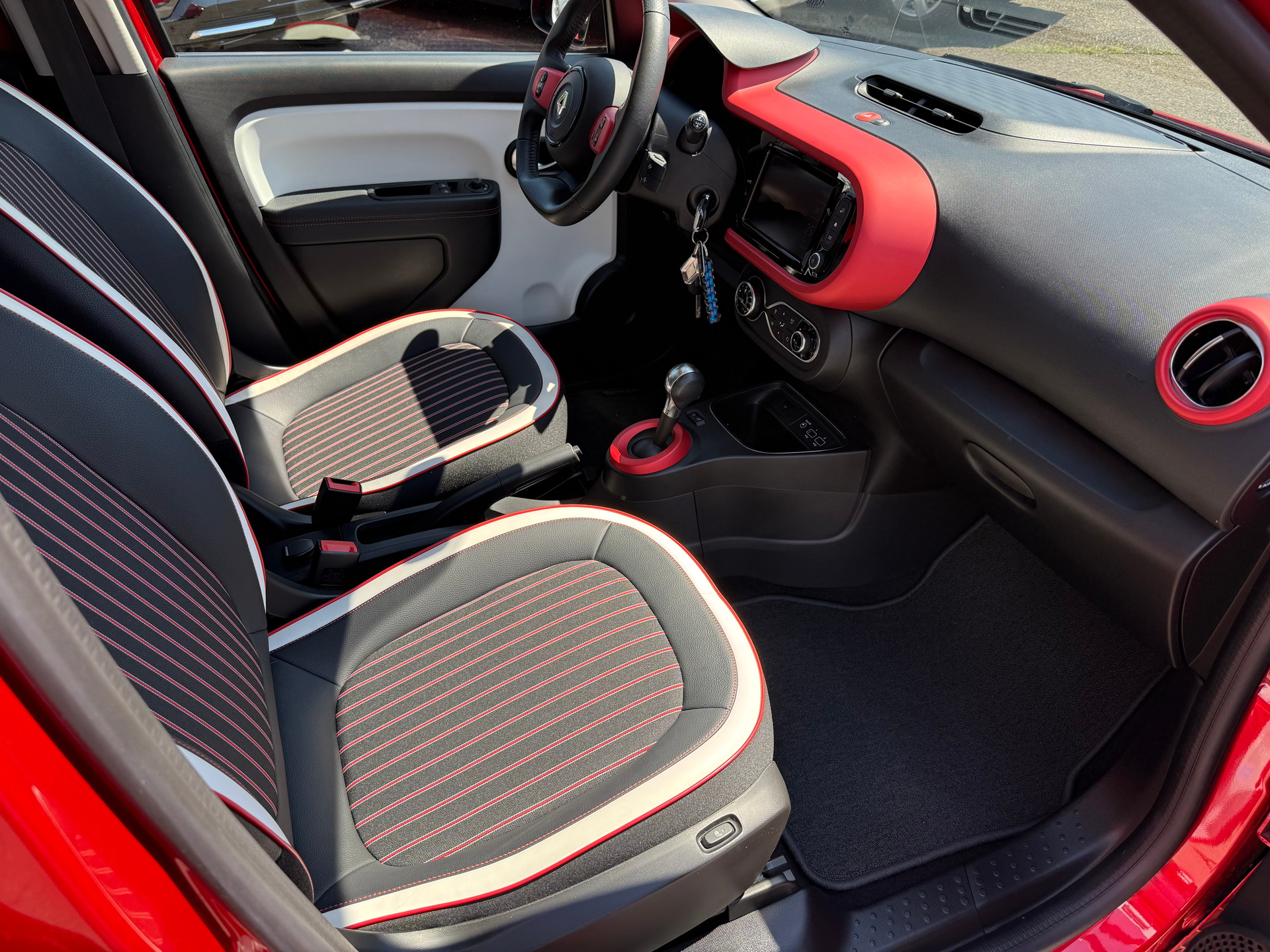 RENAULT Twingo Electric Intens-image-9