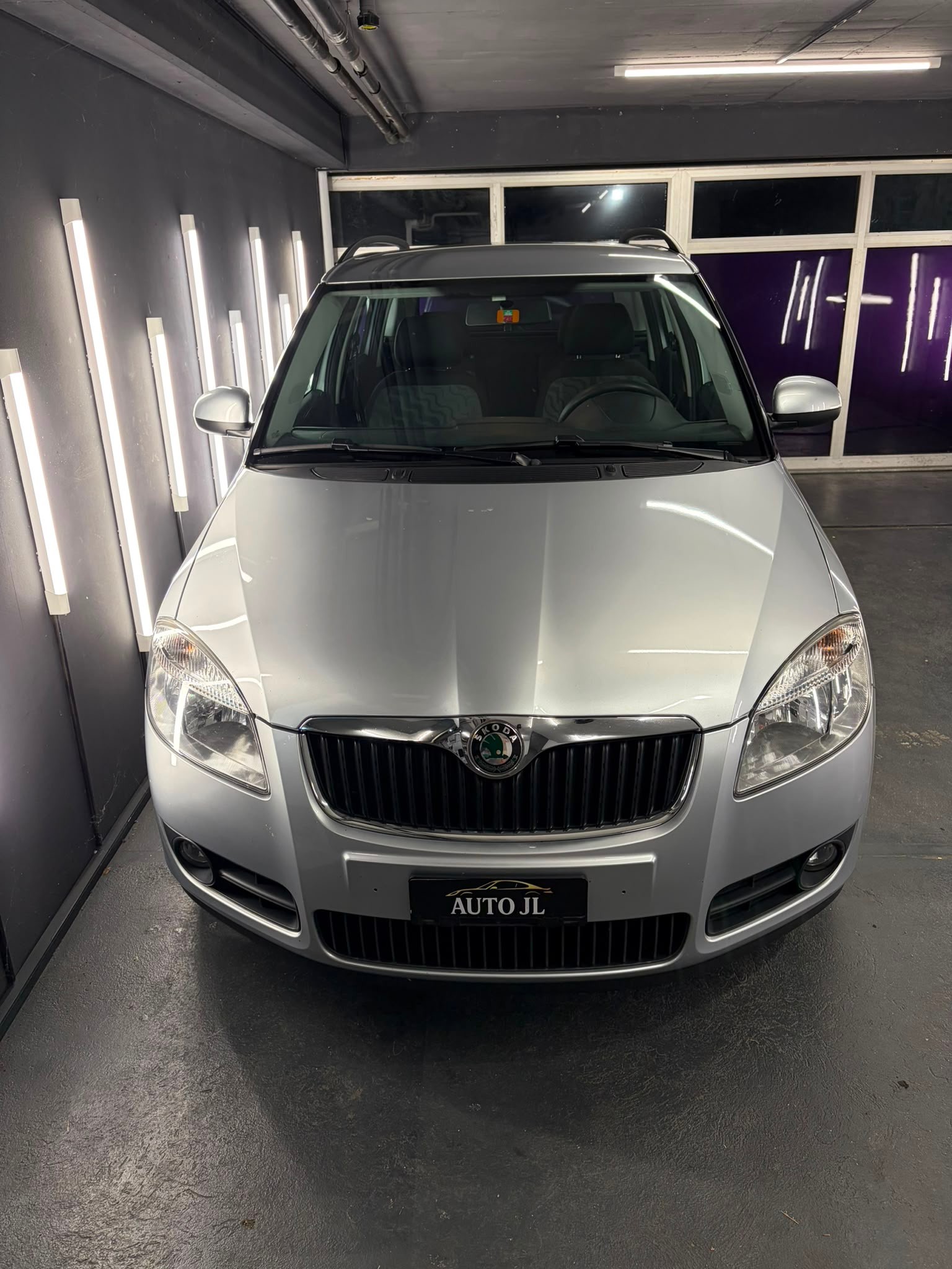 SKODA Fabia 1.4 Ambiente-image-1