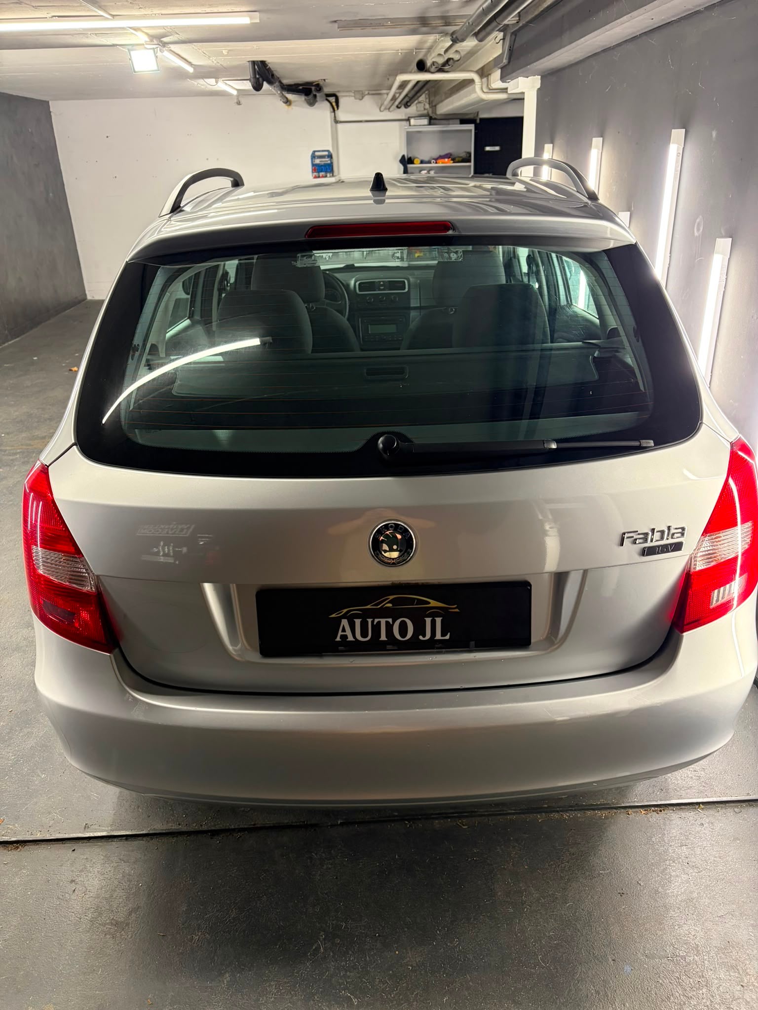 SKODA Fabia 1.4 Ambiente-image-2