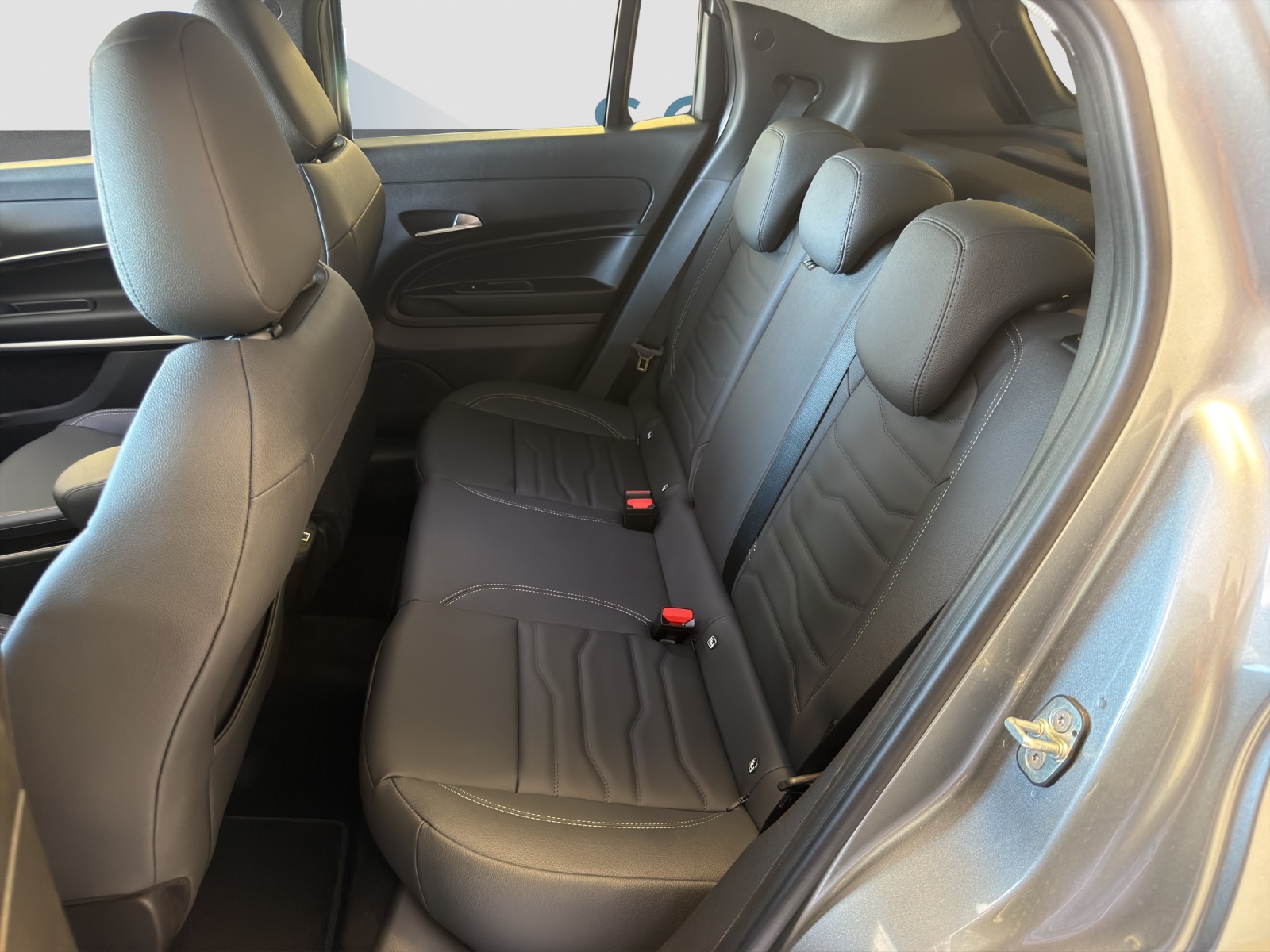 JEEP AVENGER 1.2 MHEV Summit-image-6