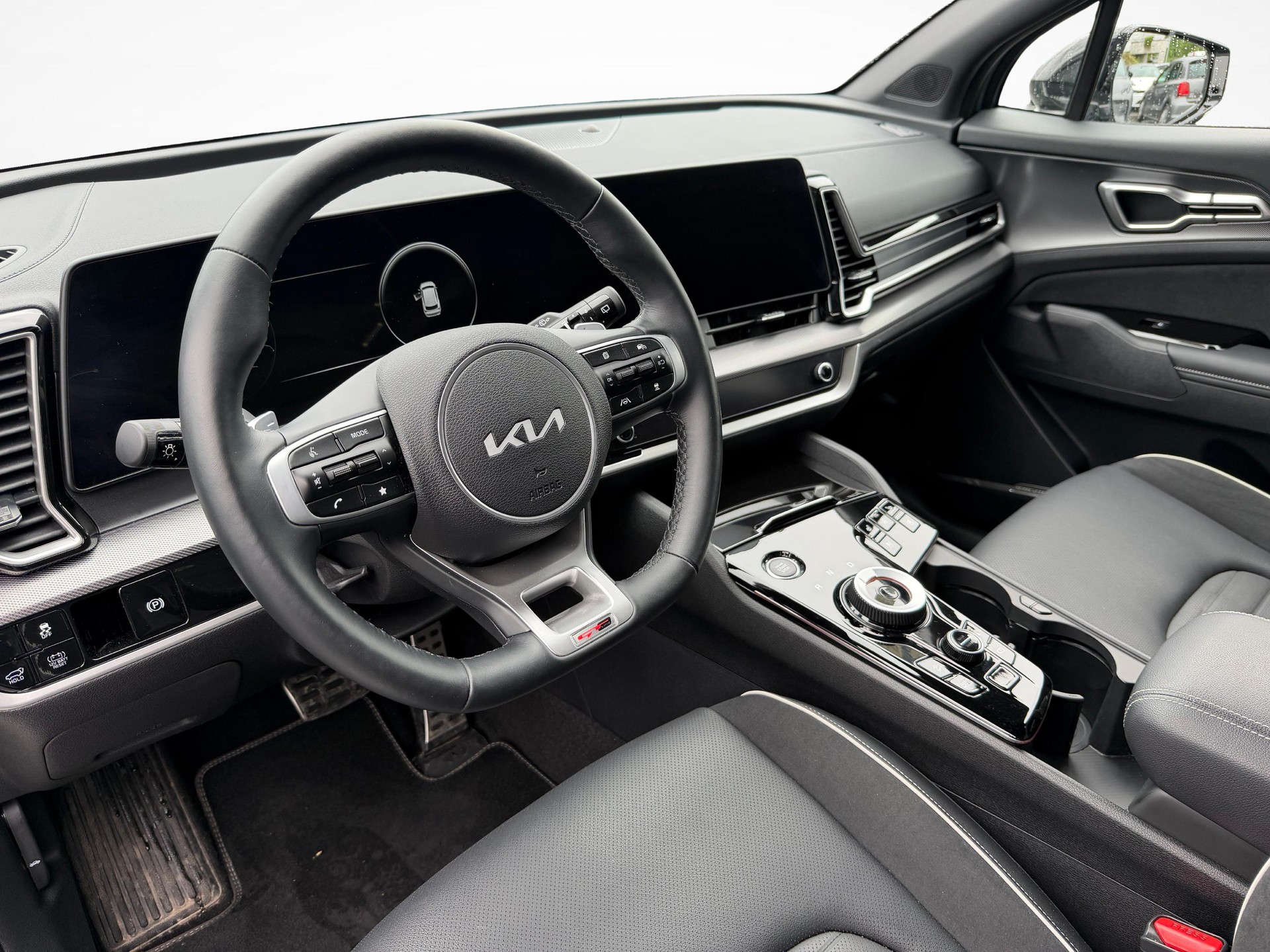 KIA Sportage 1.6 T-GDi Hybrid GT-Line-image-3