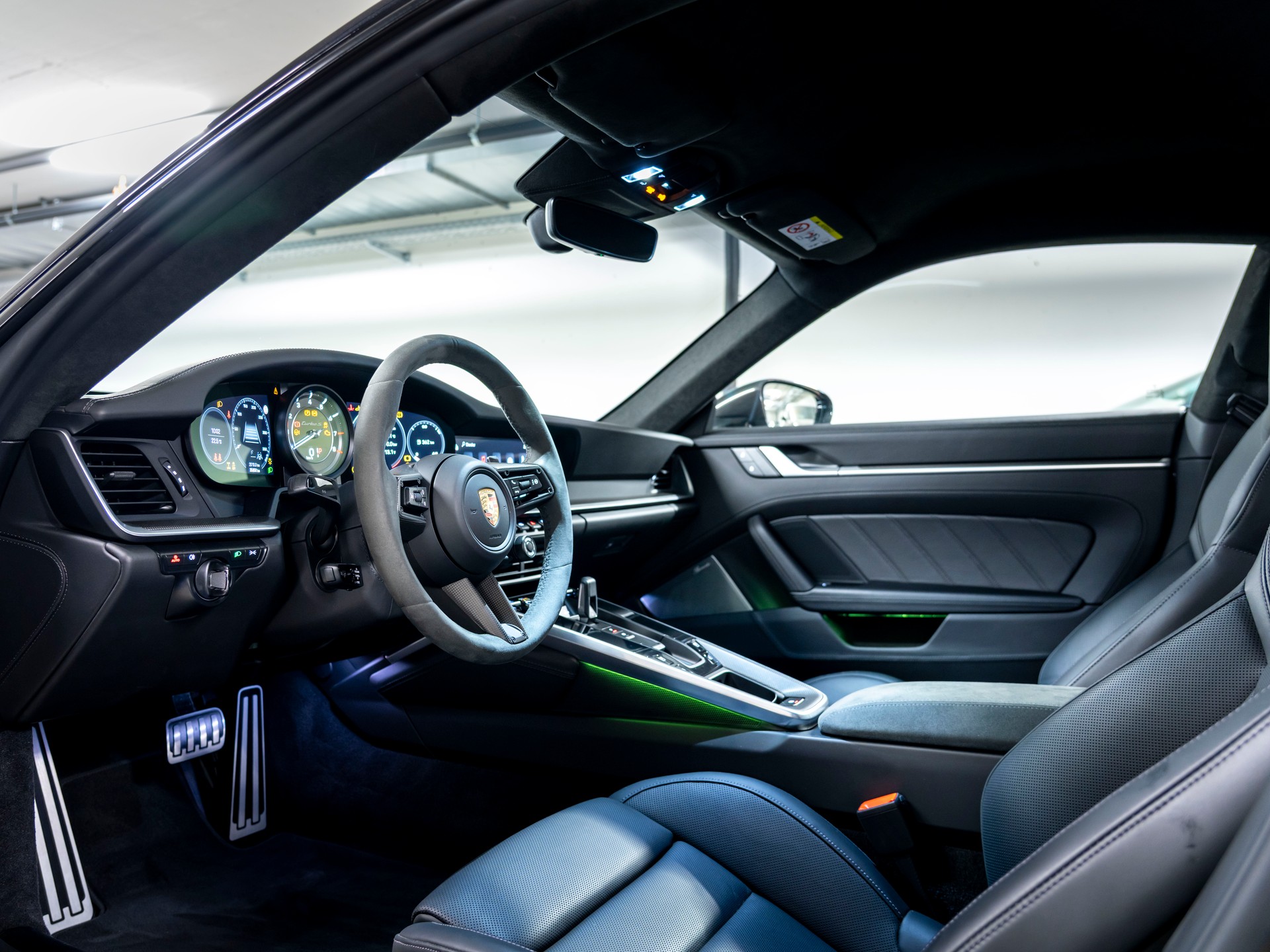 PORSCHE 911 Turbo S PDK-image-15
