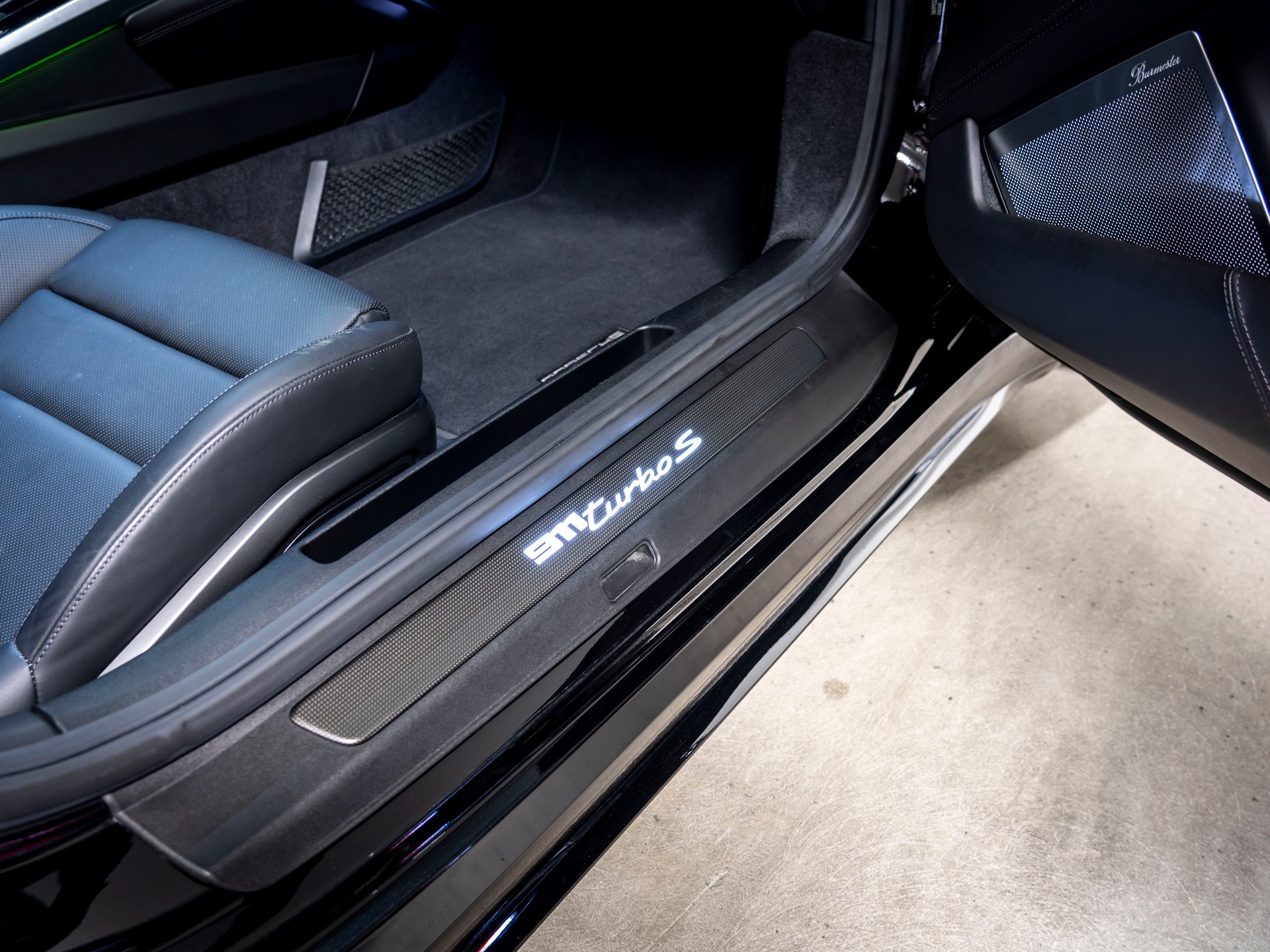 PORSCHE 911 Turbo S PDK-image-24