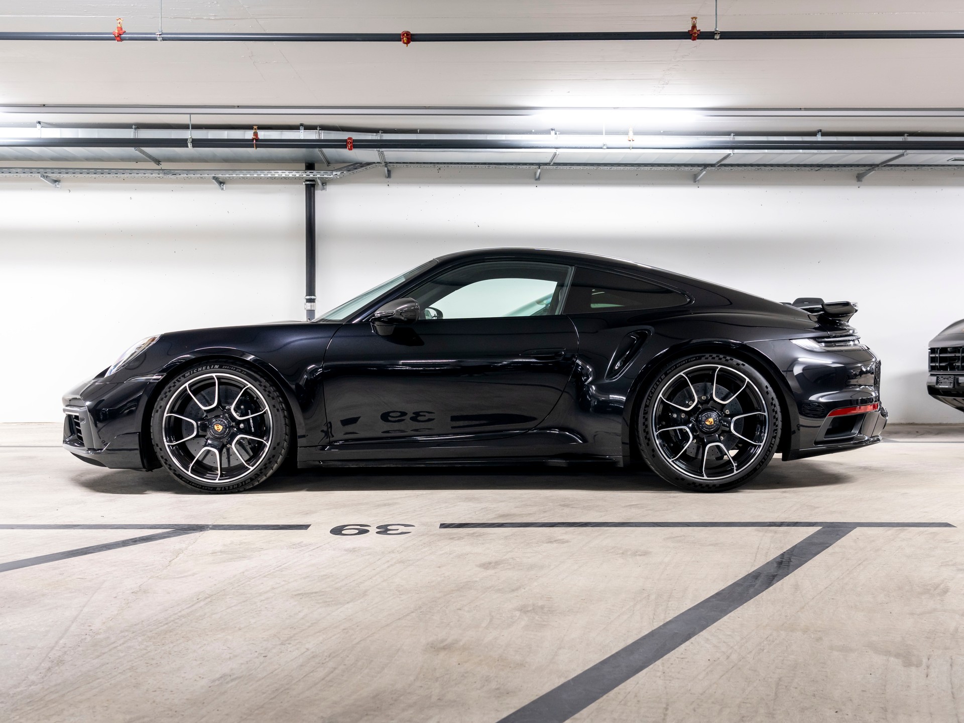 PORSCHE 911 Turbo S PDK-showroom-element-1