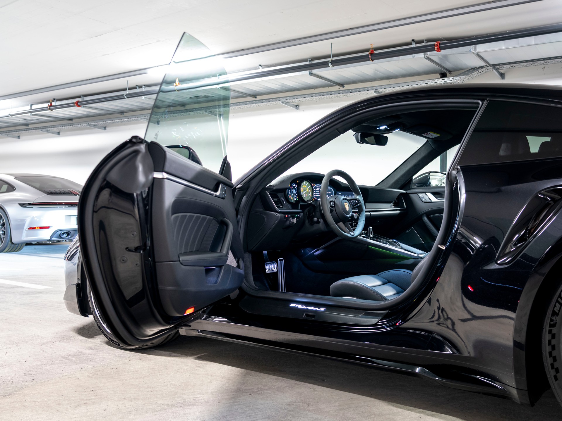 PORSCHE 911 Turbo S PDK-image-11