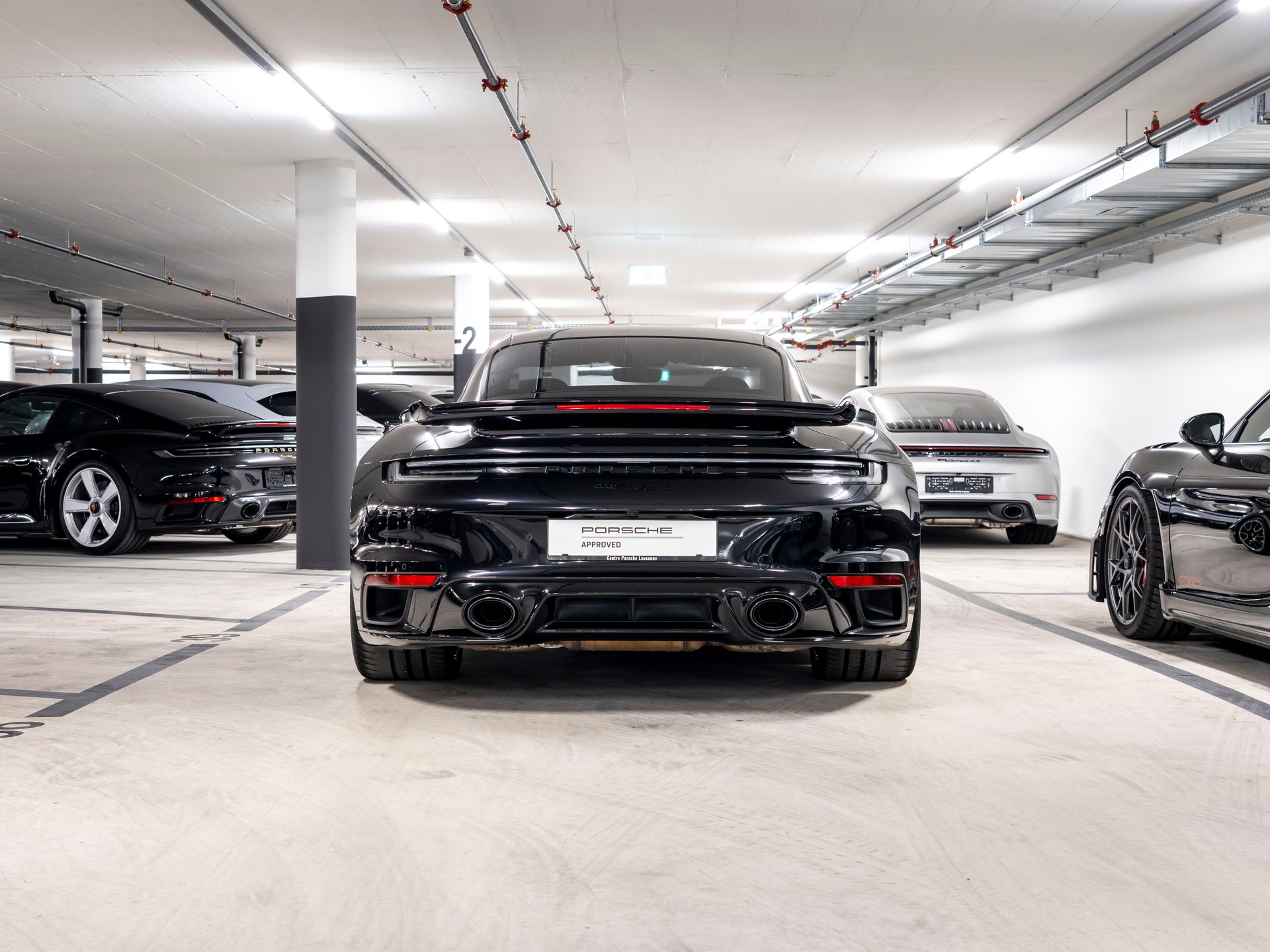 PORSCHE 911 Turbo S PDK-image-4