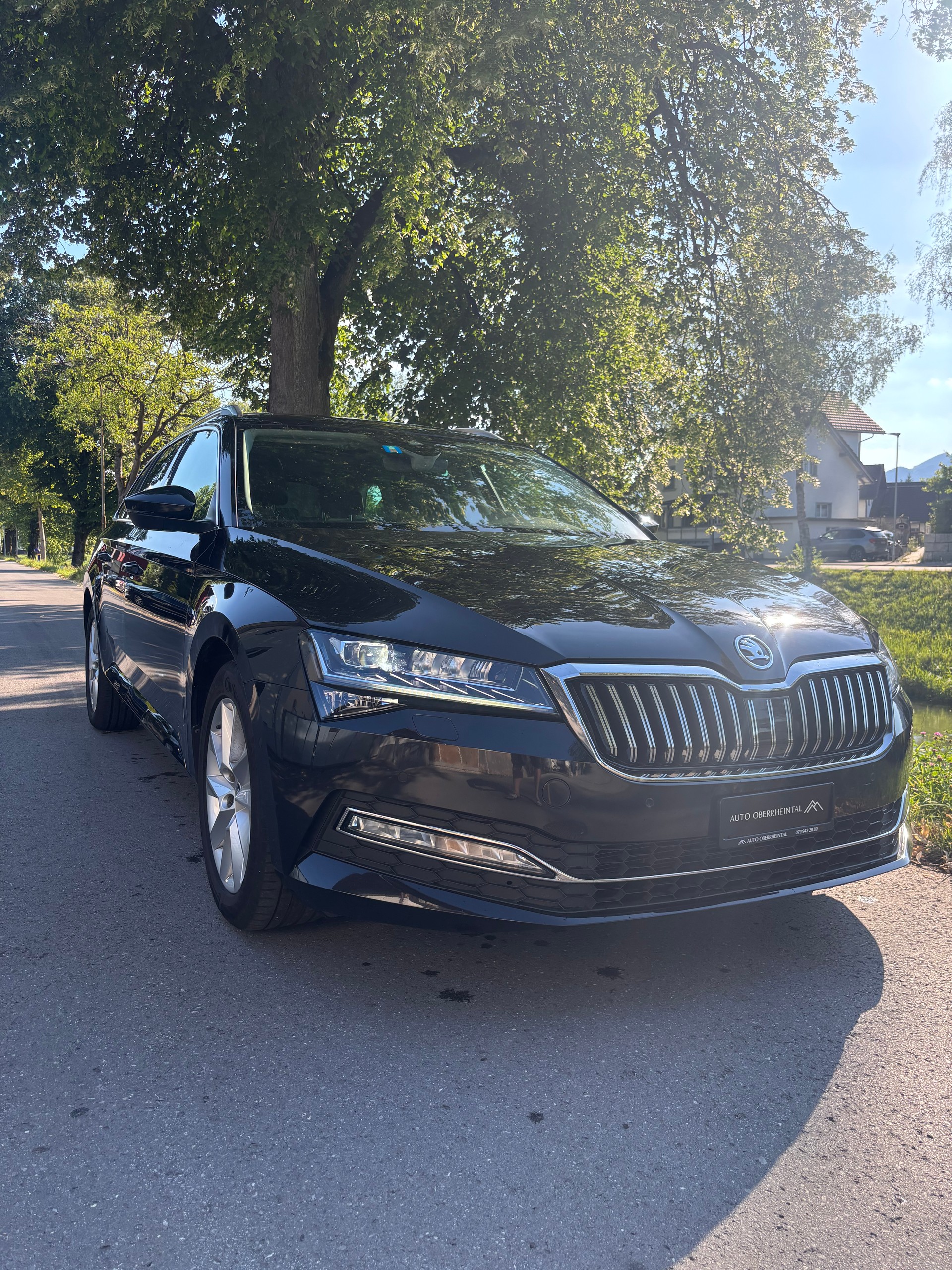 SKODA Superb Combi 2.0 TDi Style 4x4 DSG-image-9