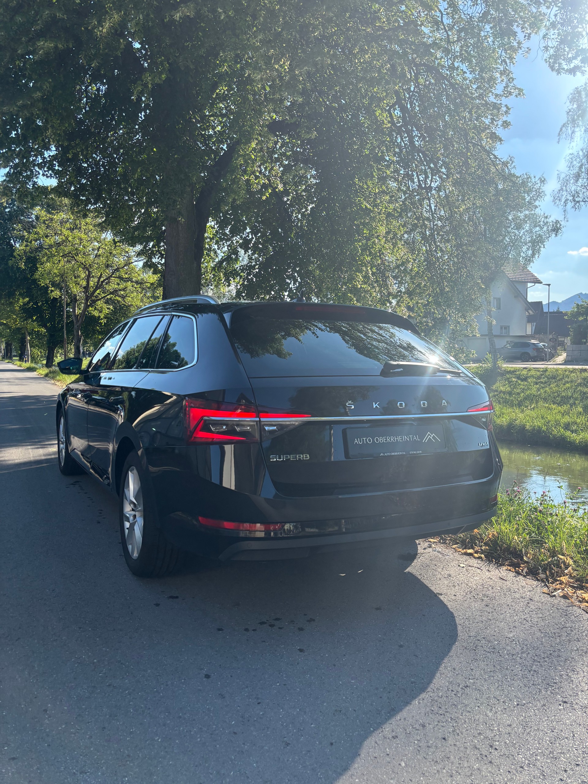 SKODA Superb Combi 2.0 TDi Style 4x4 DSG-image-4