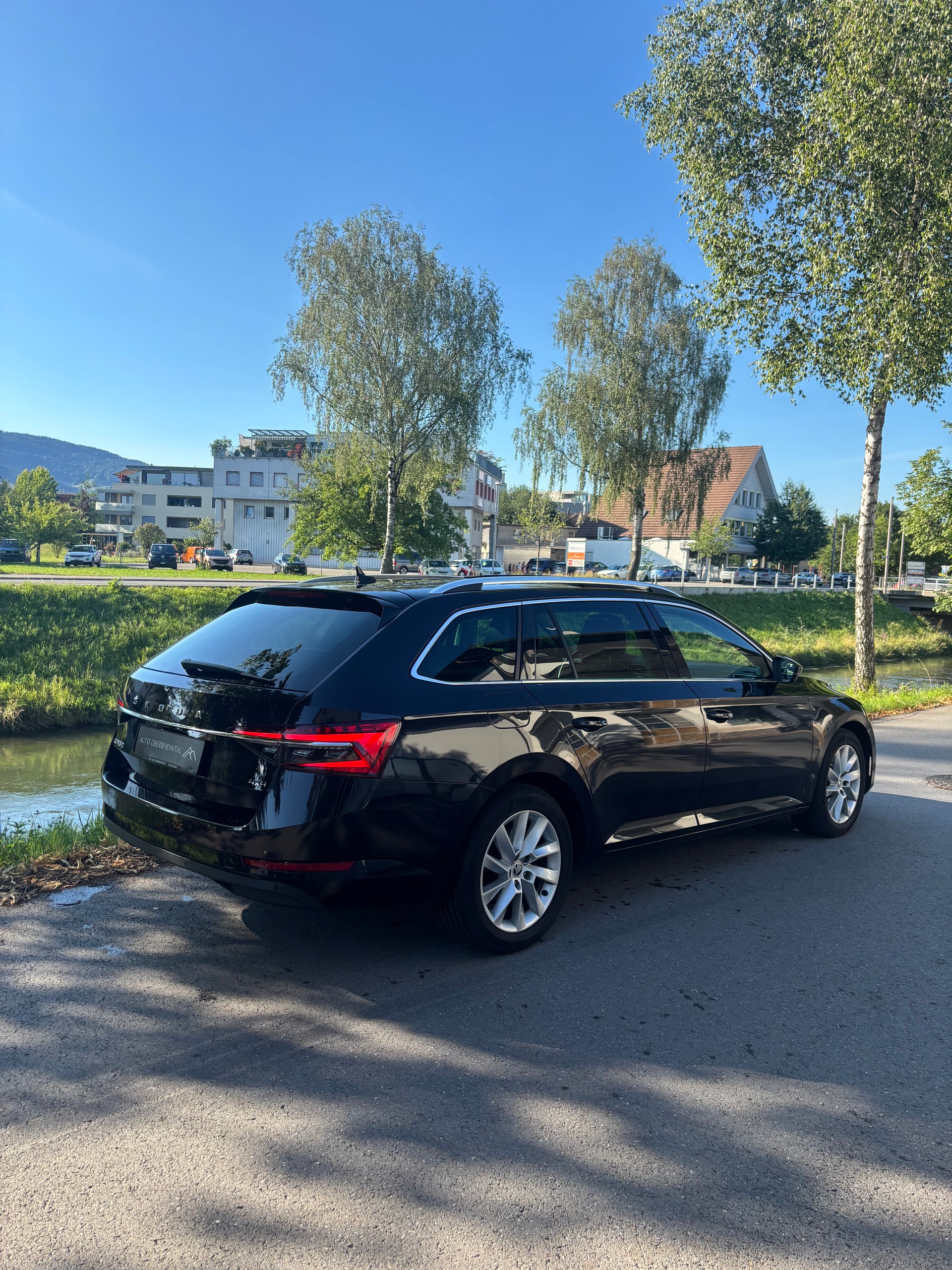 SKODA Superb Combi 2.0 TDi Style 4x4 DSG-image-7