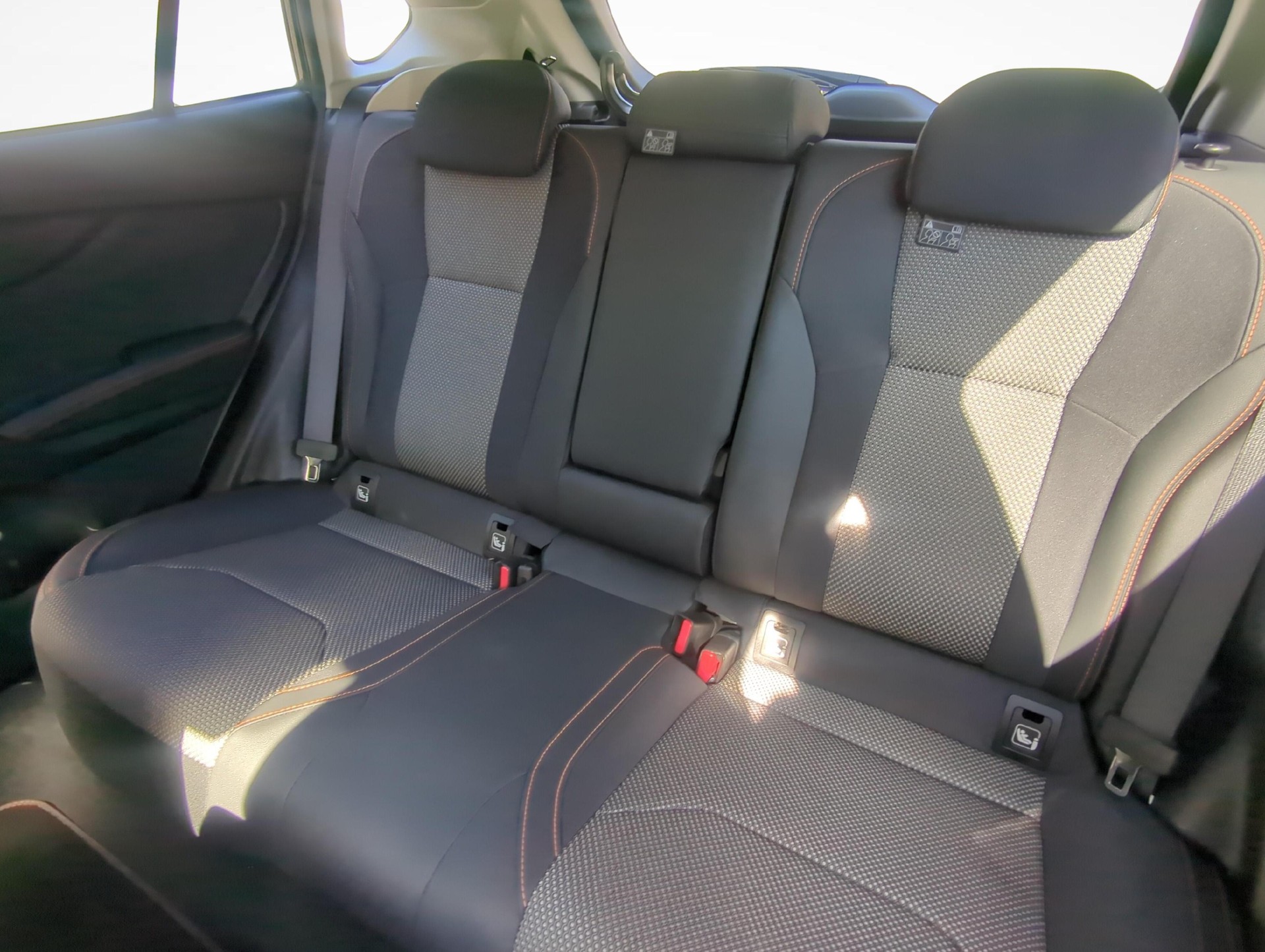 SUBARU XV 2.0i e-Boxer Swiss Plus-image-10