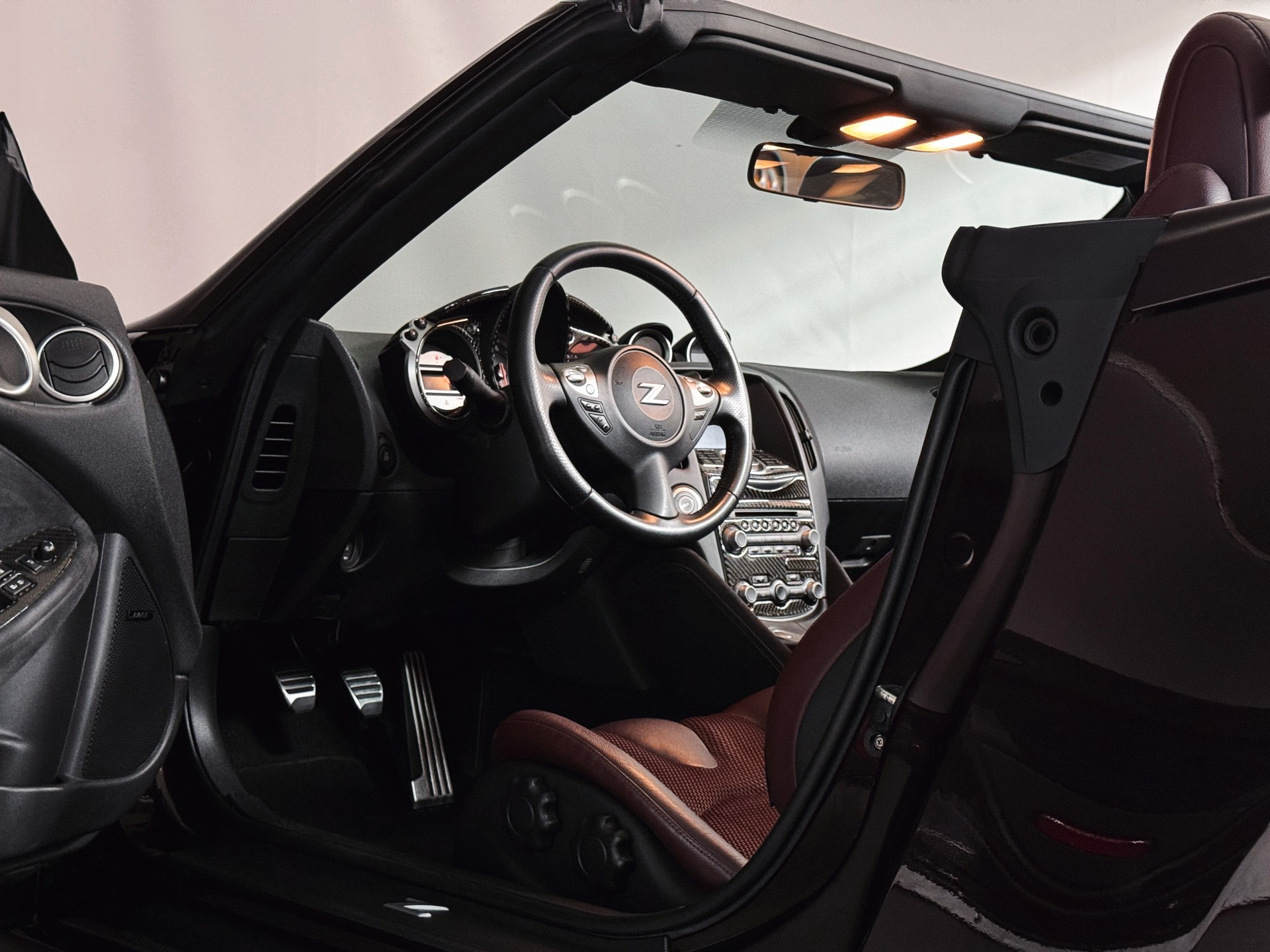 NISSAN 370 Z Roadster Pack-image-12