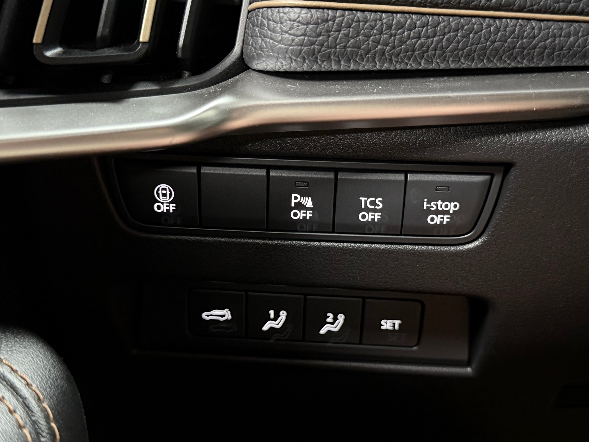 MAZDA CX-60 3.3L e-Skyactiv D 254 MHEV AWD Homura-image-17