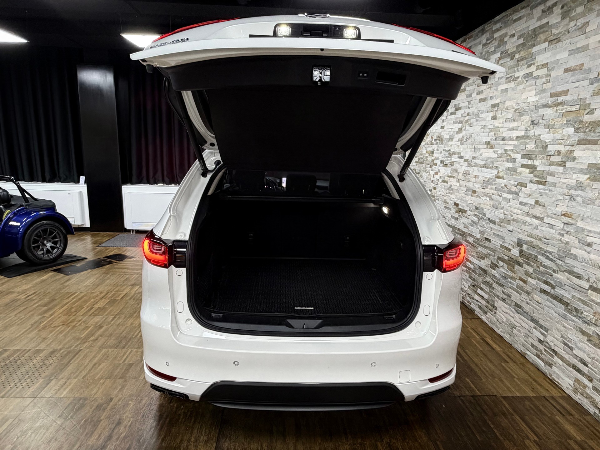 MAZDA CX-60 3.3L e-Skyactiv D 254 MHEV AWD Homura-image-29
