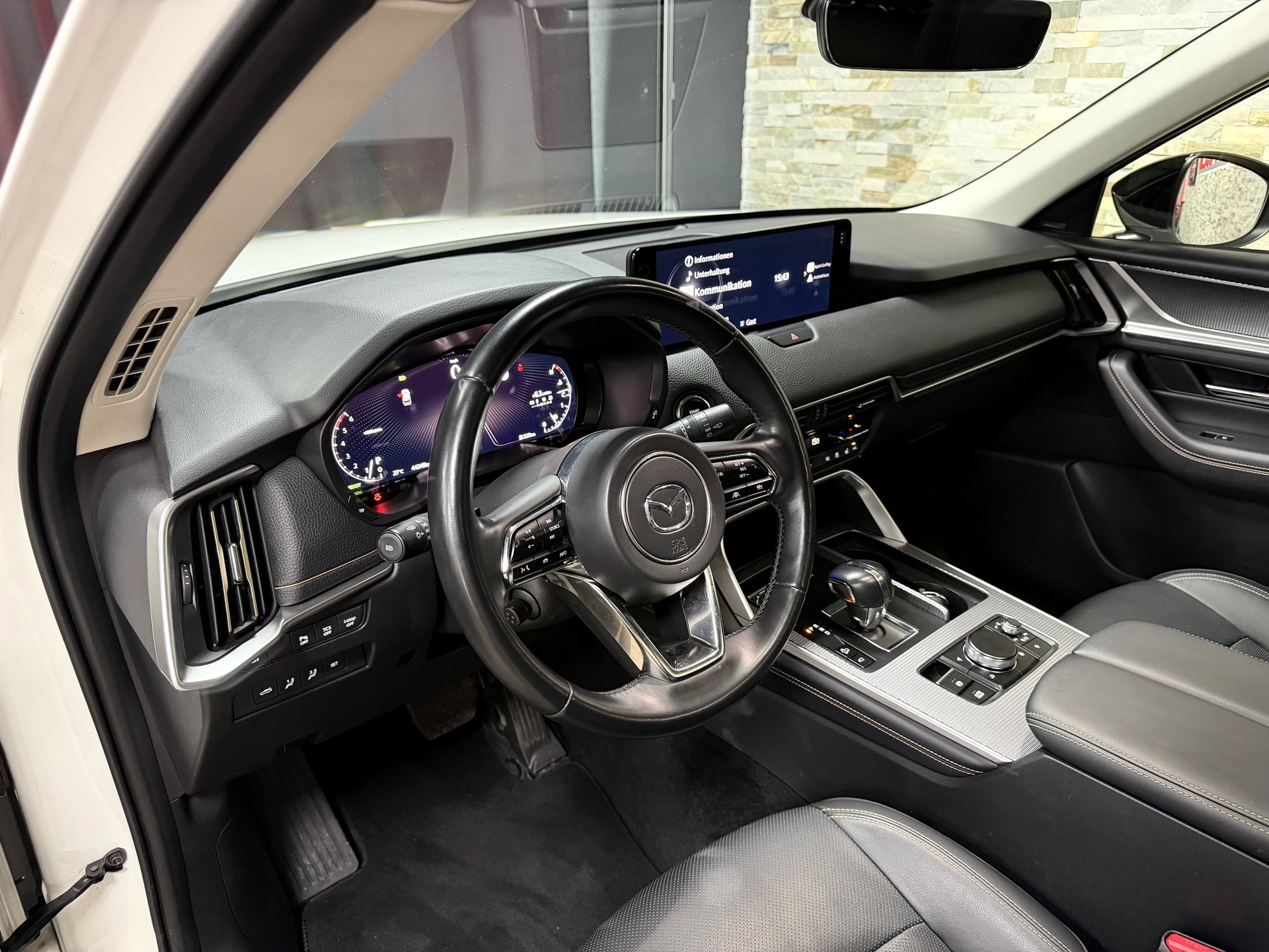 MAZDA CX-60 3.3L e-Skyactiv D 254 MHEV AWD Homura-image-12