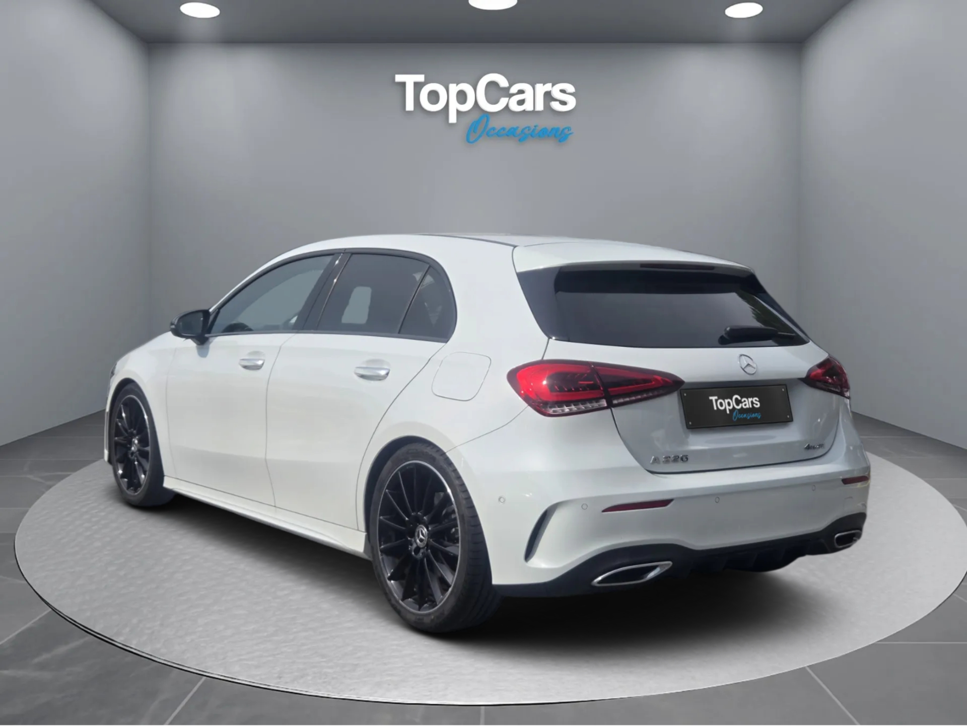 MERCEDES-BENZ A 220 AMG Line 7G-DCT 4Matic * Frish Service & MFK 2026 ** Service du jour & Expertise 2026-image-3