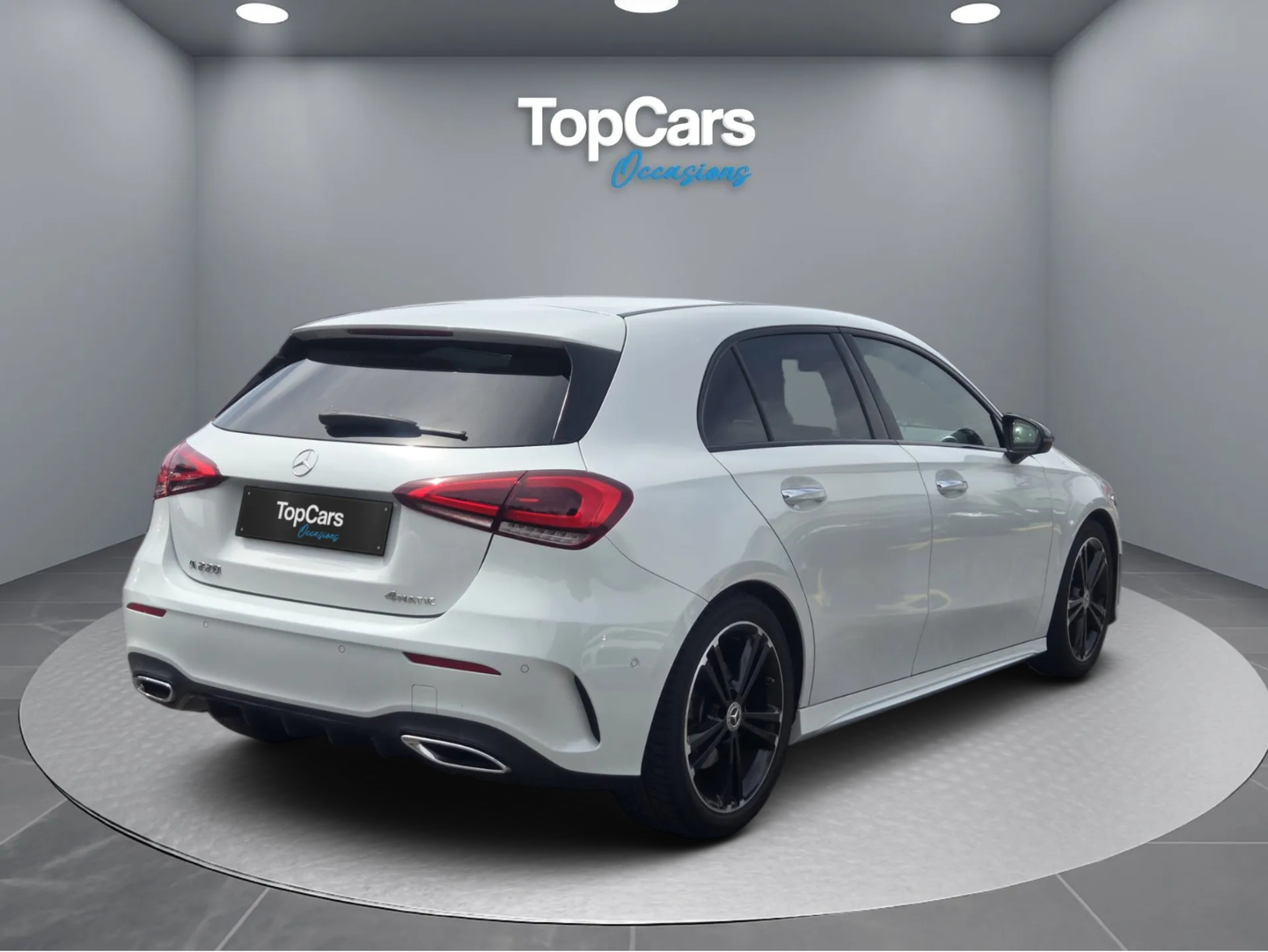 MERCEDES-BENZ A 220 AMG Line 7G-DCT 4Matic * Frish Service & MFK 2026 ** Service du jour & Expertise 2026-image-2