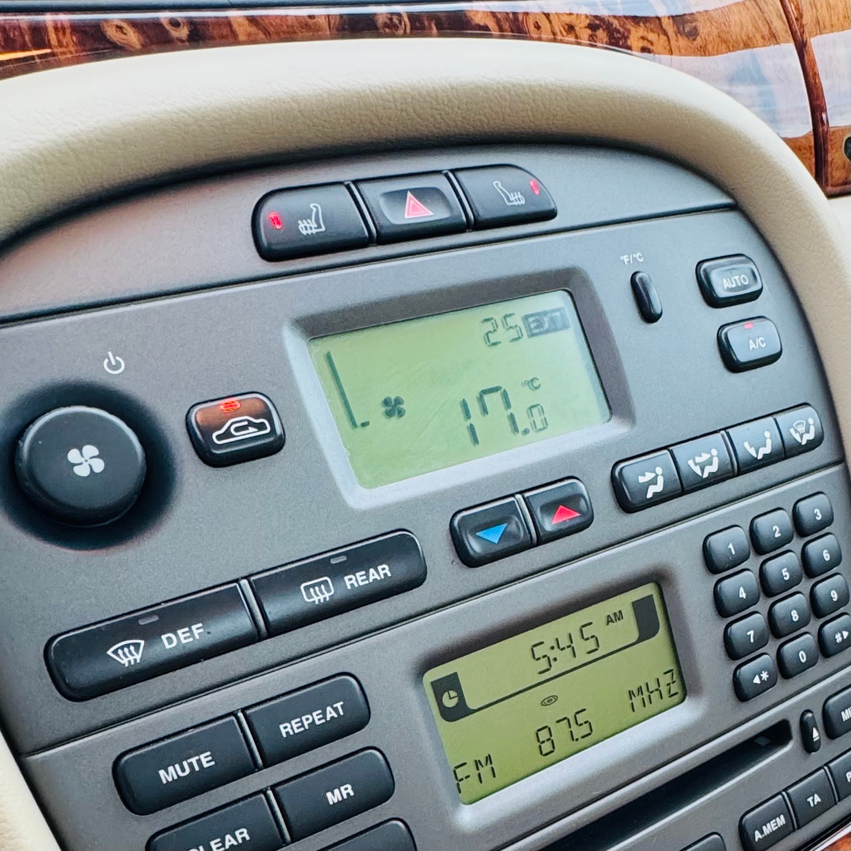 JAGUAR 2.5 V6 Traction4 Sovereign-image-12