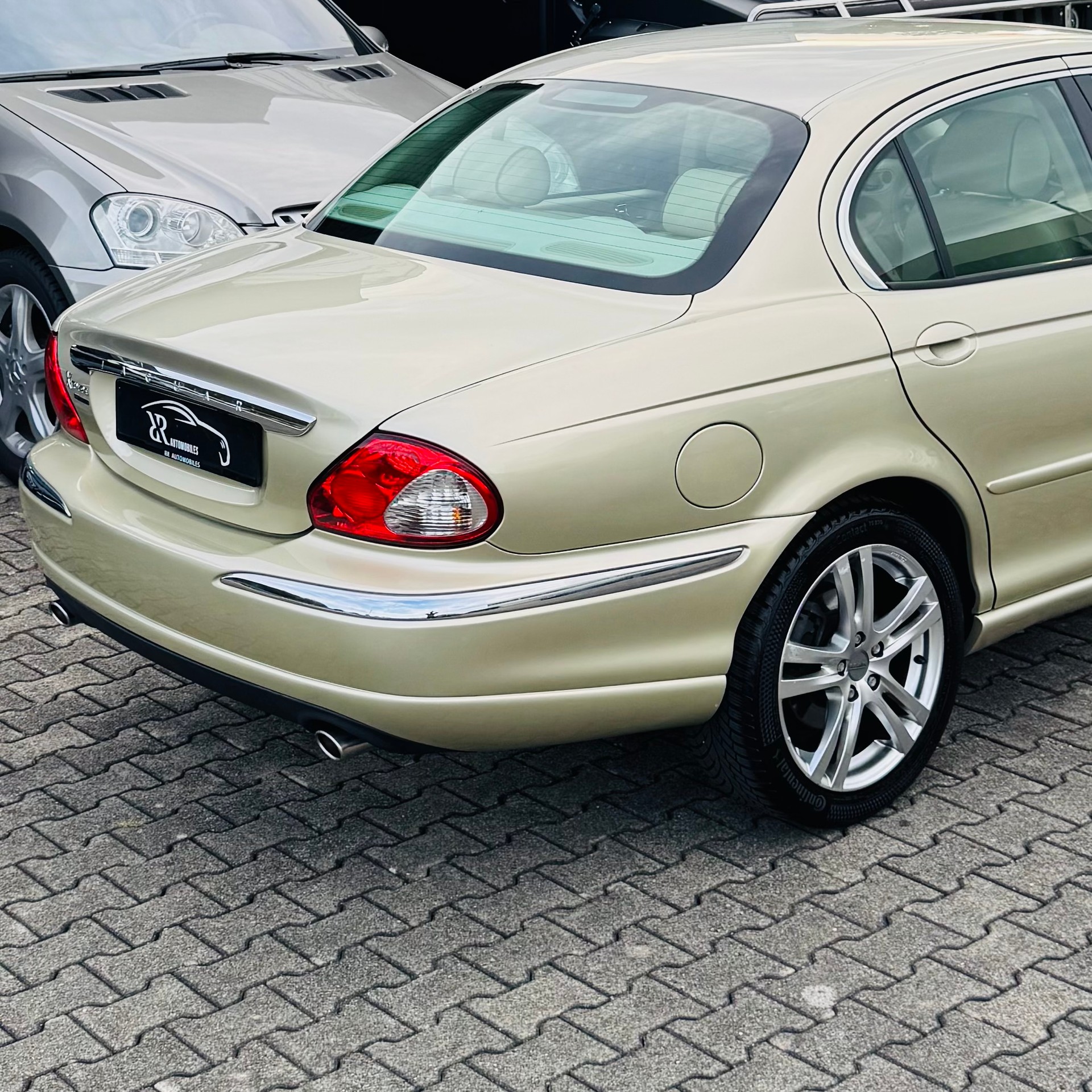 JAGUAR 2.5 V6 Traction4 Sovereign-image-3