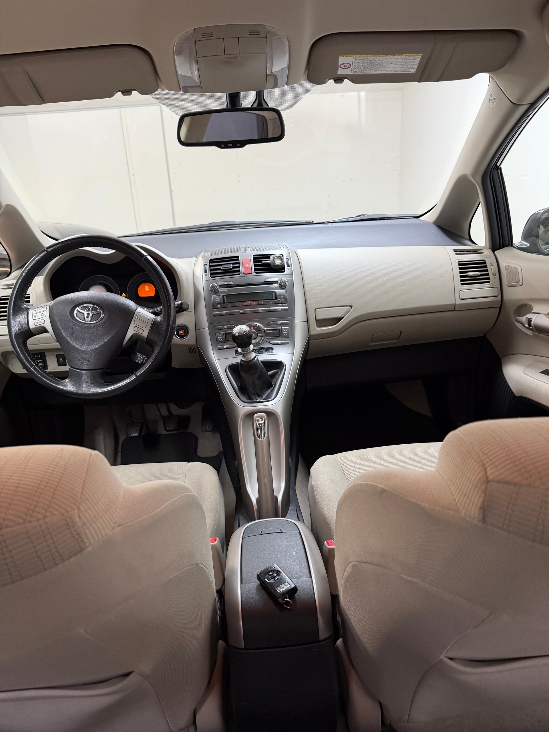 TOYOTA Auris 2.0 D-4D Linea Sol-image-10