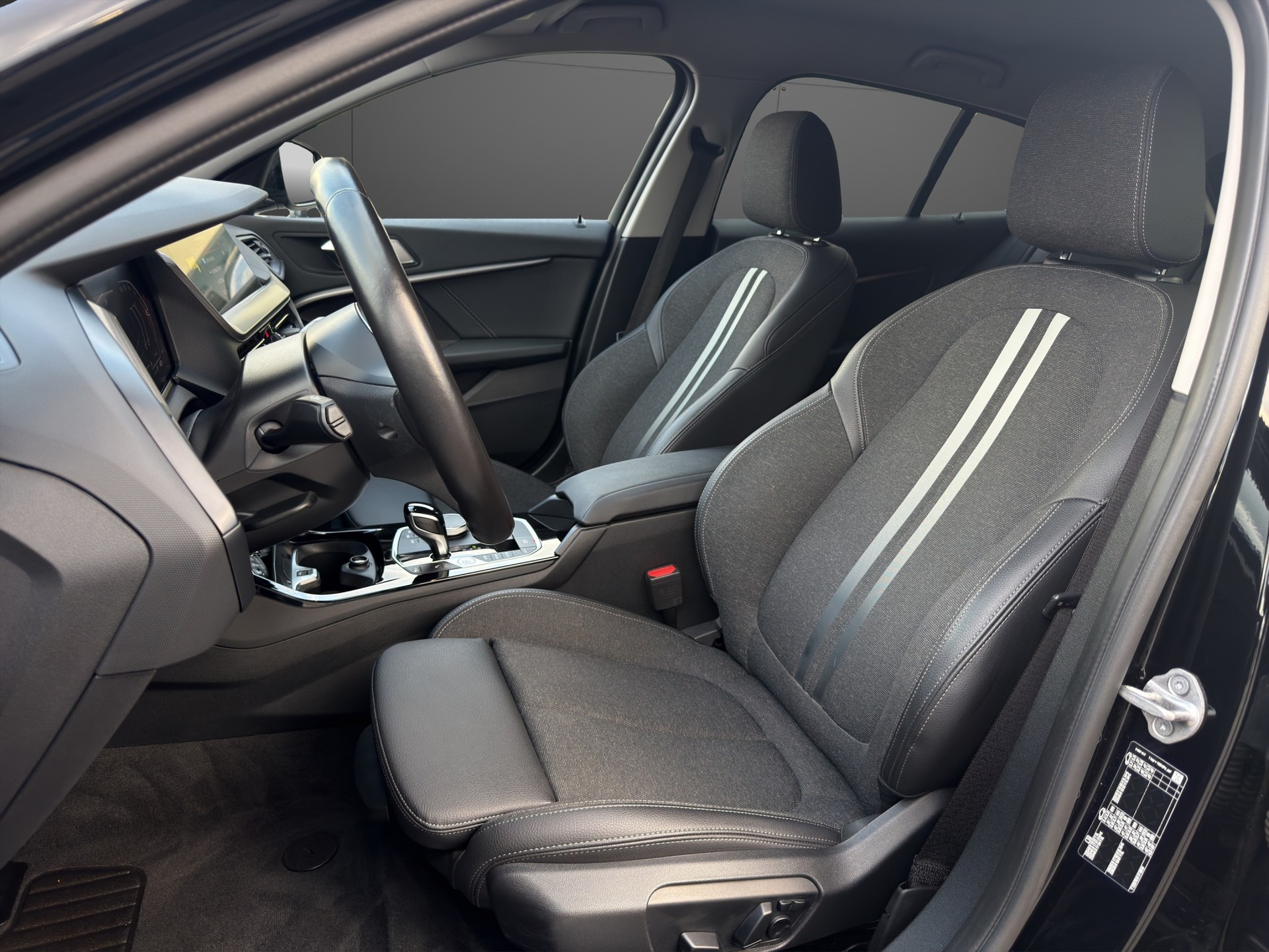 BMW 118d Steptronic Sport Line-image-21