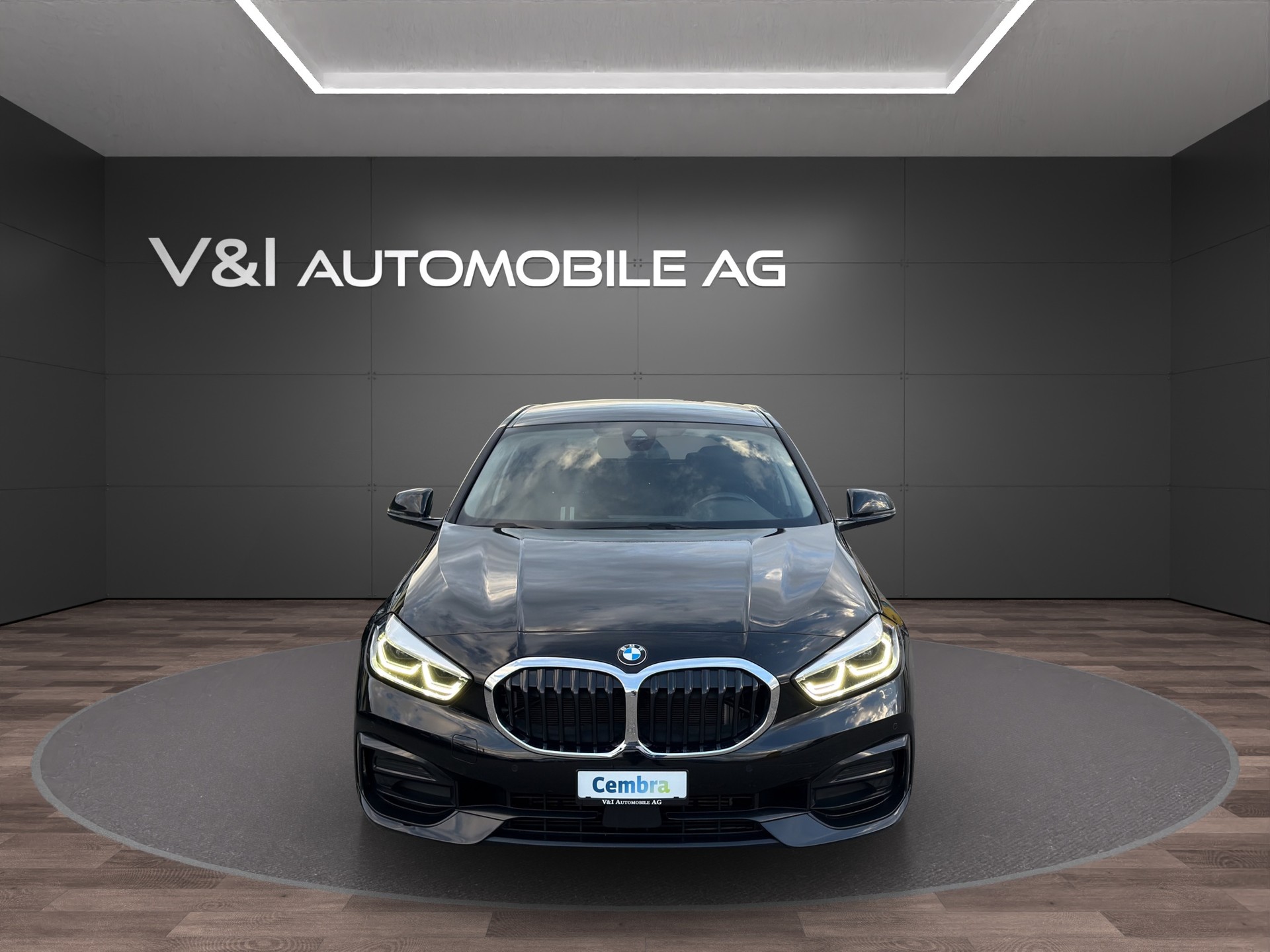 BMW 118d Steptronic Sport Line-image-2