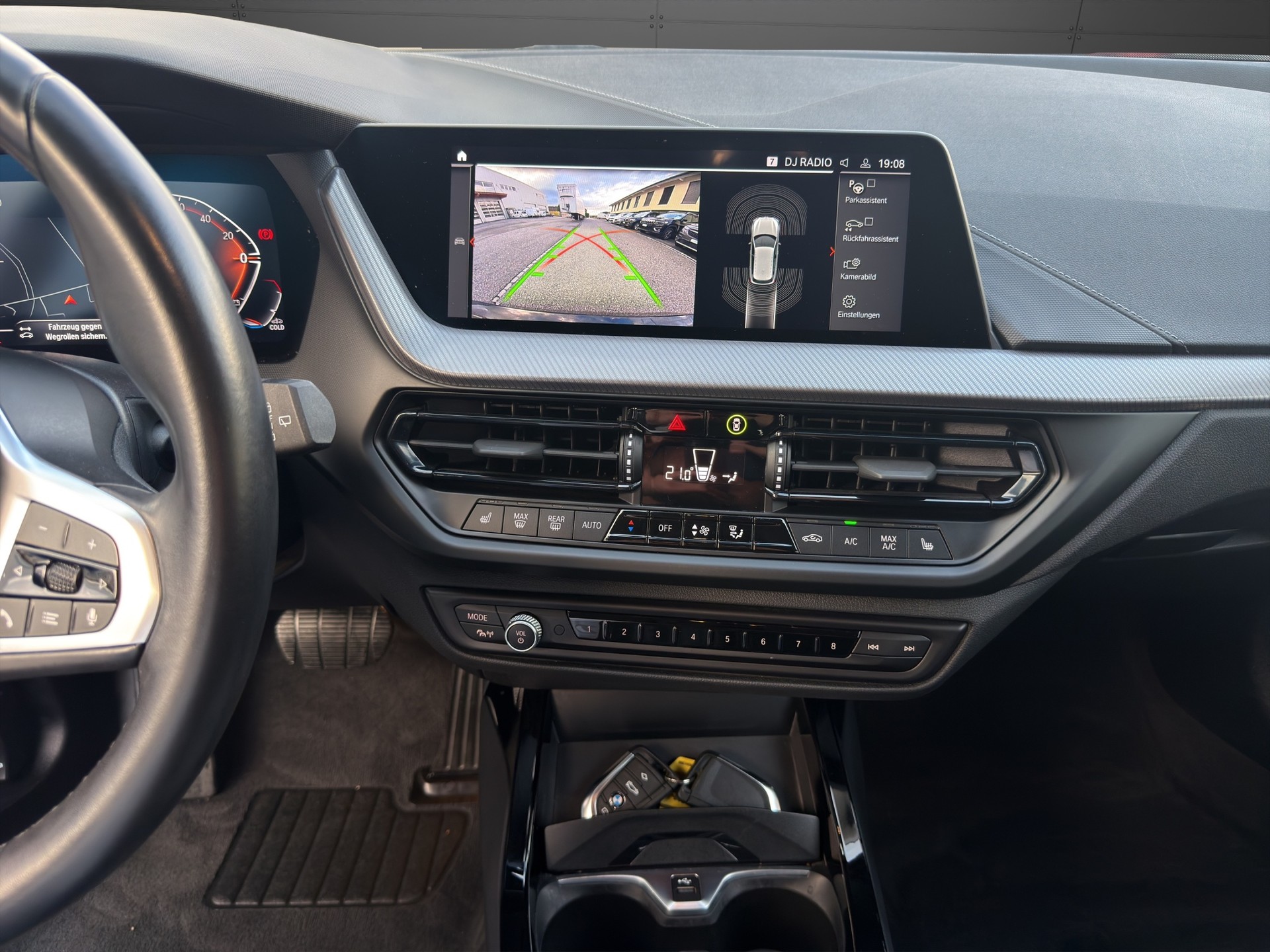 BMW 118d Steptronic Sport Line-image-14