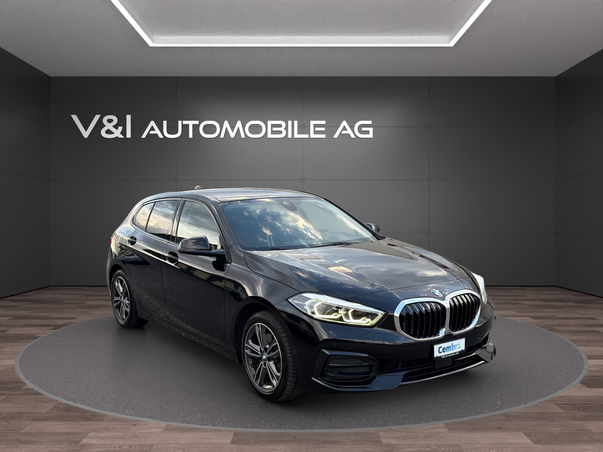 BMW 118d Steptronic Sport Line-image-1