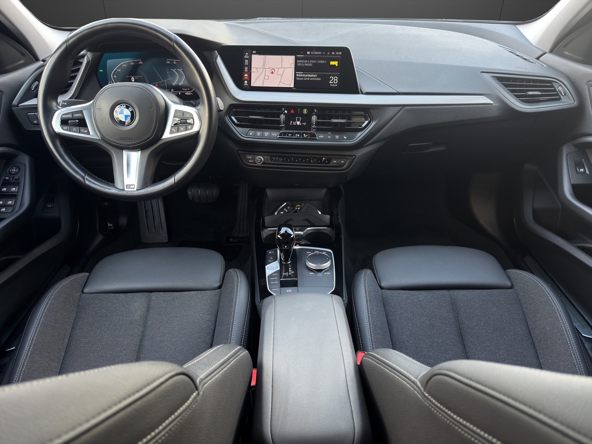 BMW 118d Steptronic Sport Line-image-9