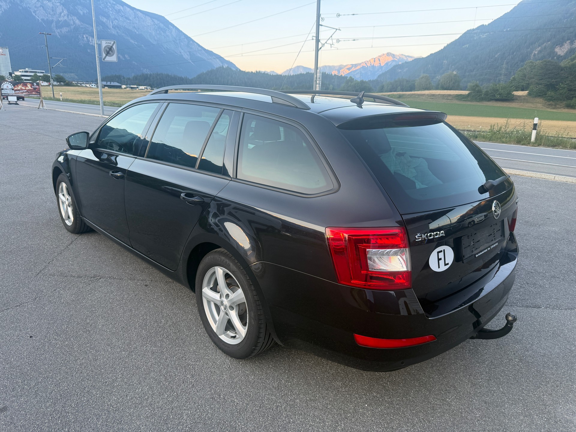 SKODA Octavia Combi 1.8 TSI Ambition 4x4 DSG-image-5
