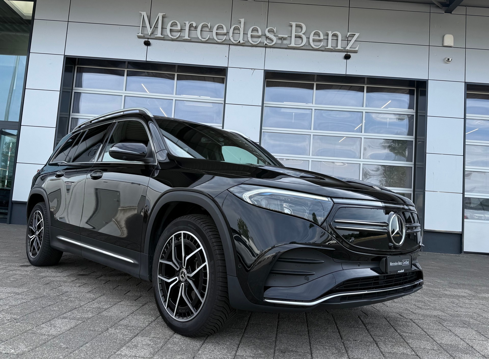 MERCEDES-BENZ EQB 350 AMG Line 4Matic-image-0