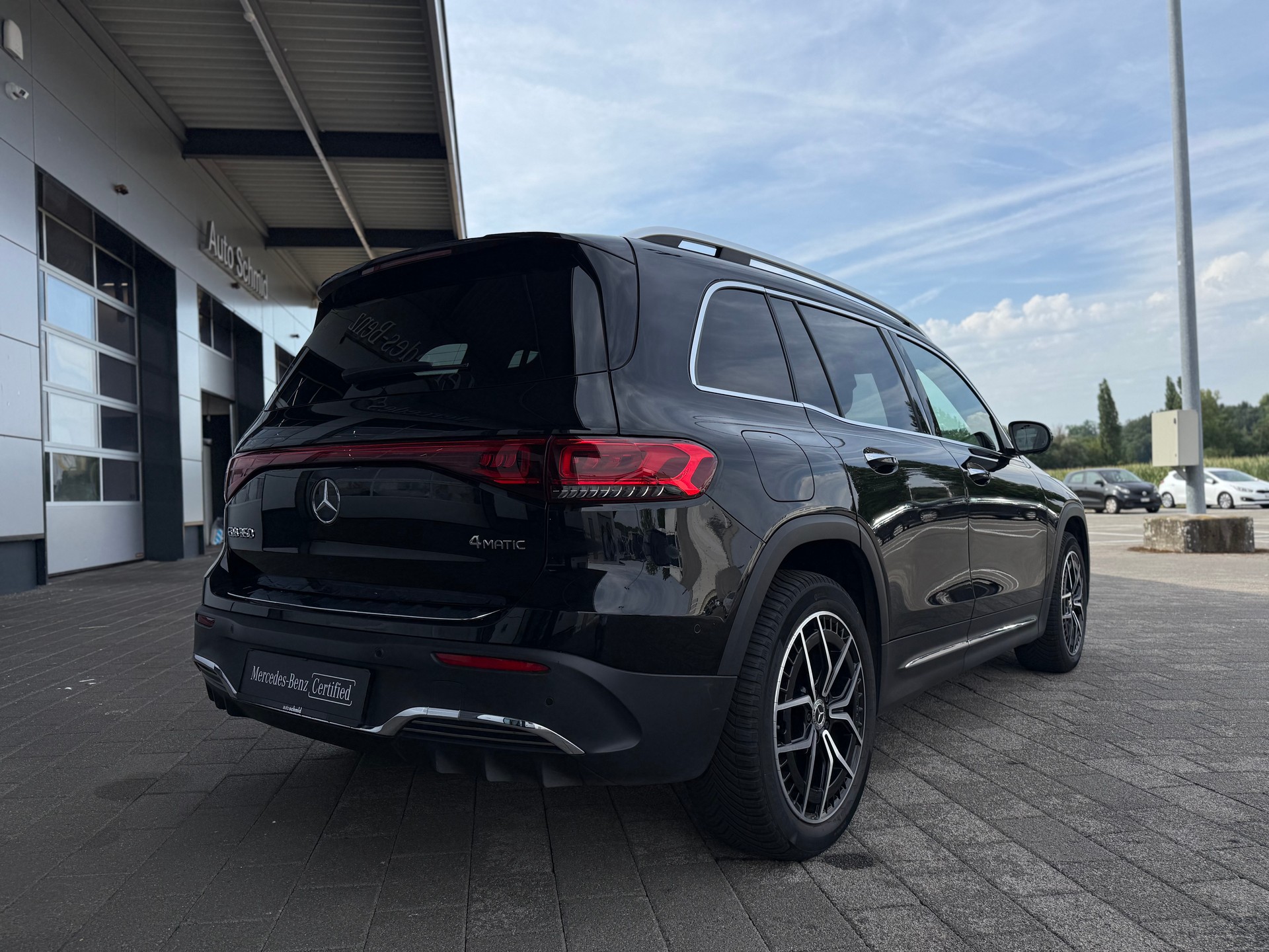 MERCEDES-BENZ EQB 350 AMG Line 4Matic-image-1