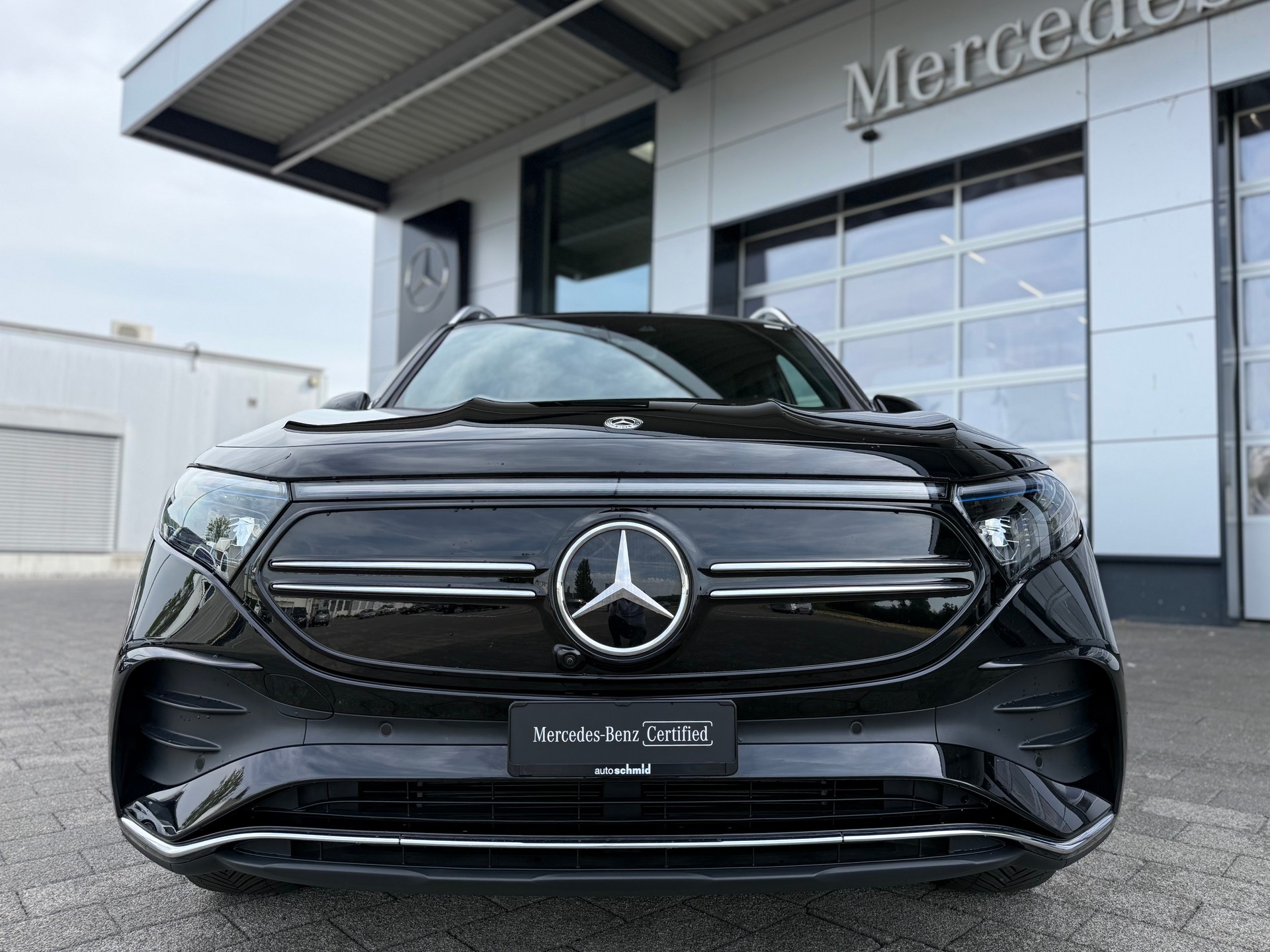 MERCEDES-BENZ EQB 350 AMG Line 4Matic-image-2
