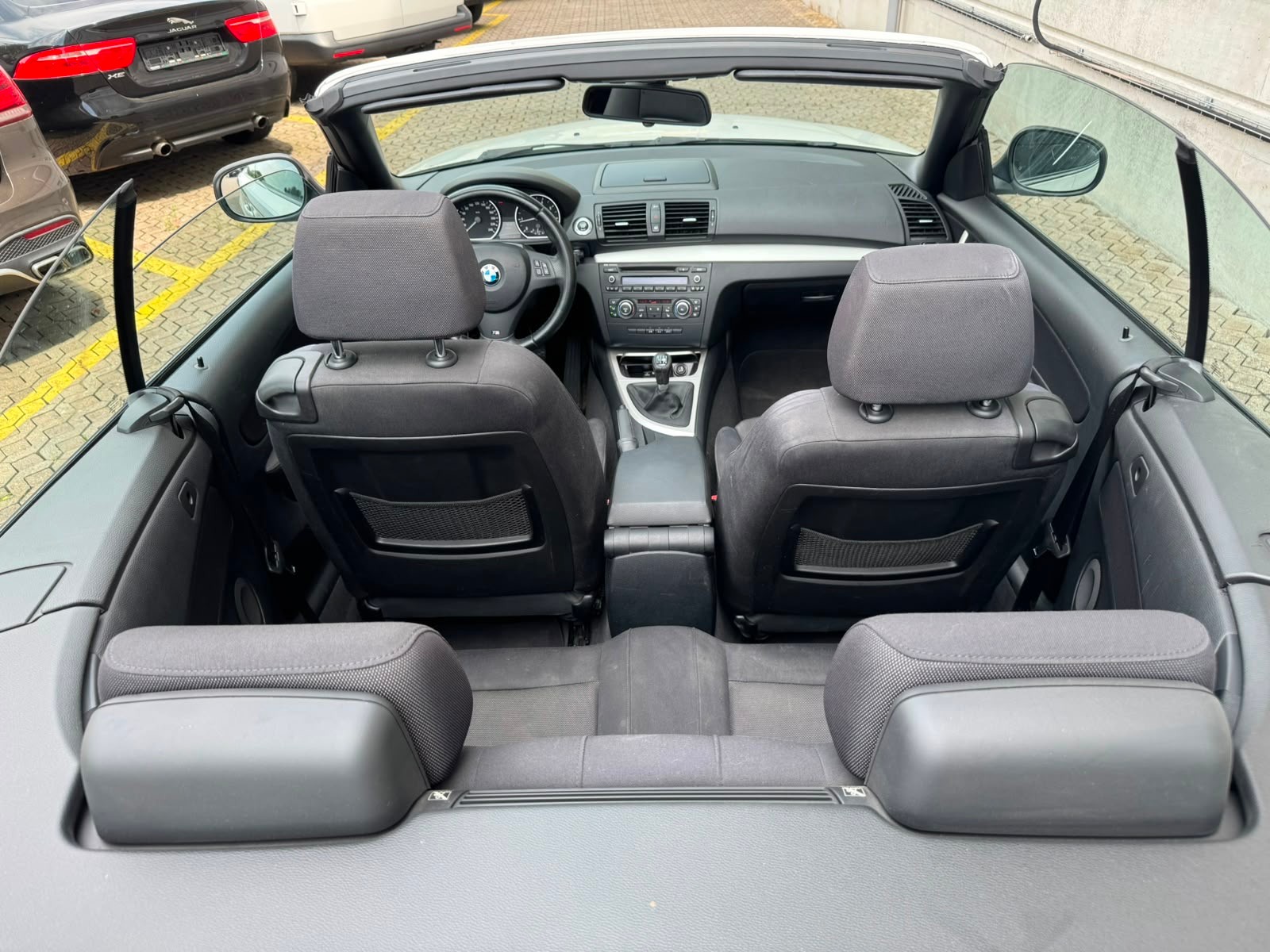 BMW 118i Cabrio M-Packet-image-9