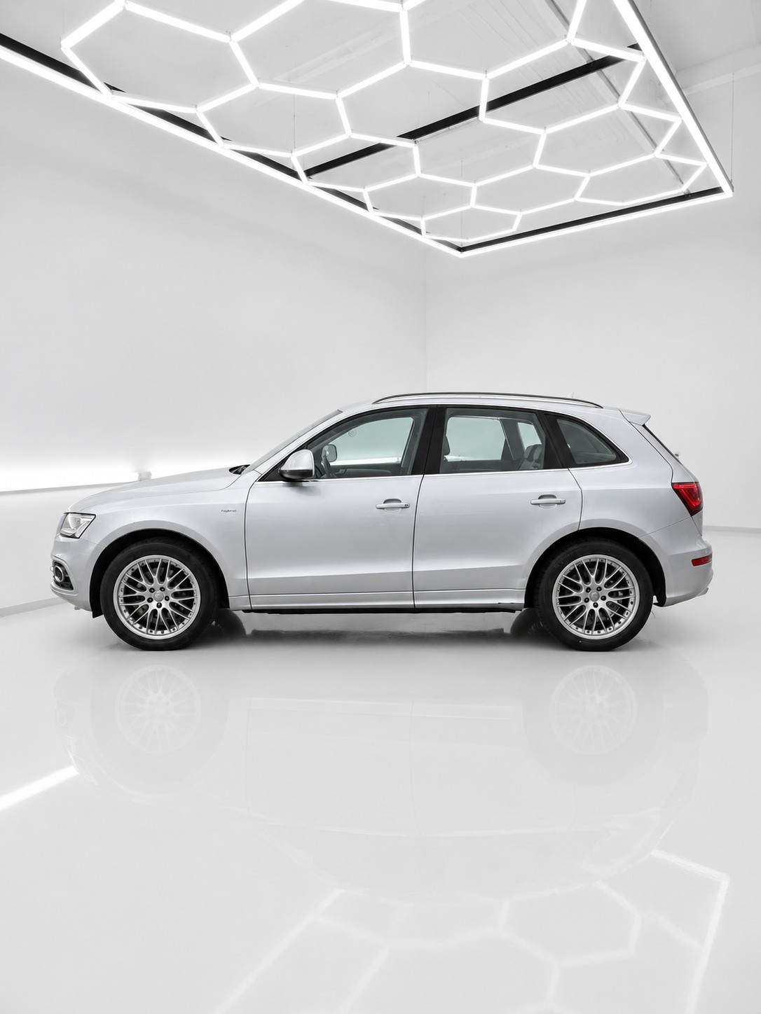 AUDI Q5 2.0 TFSI hybrid quattro tiptronic-image-1