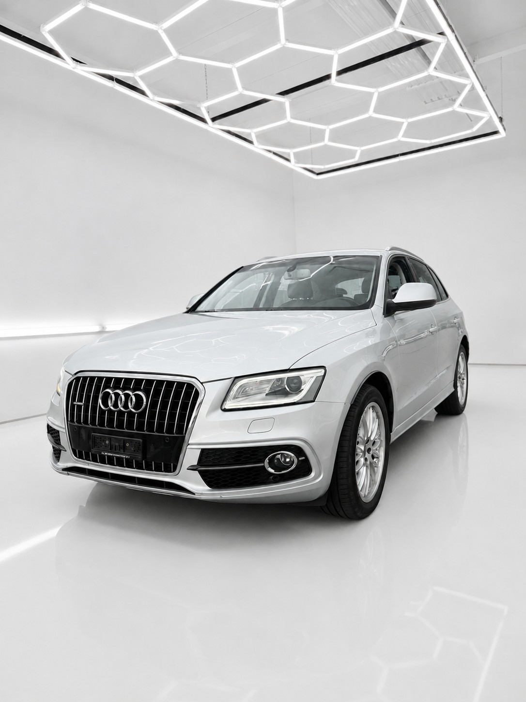 AUDI Q5 2.0 TFSI hybrid quattro tiptronic-image-0
